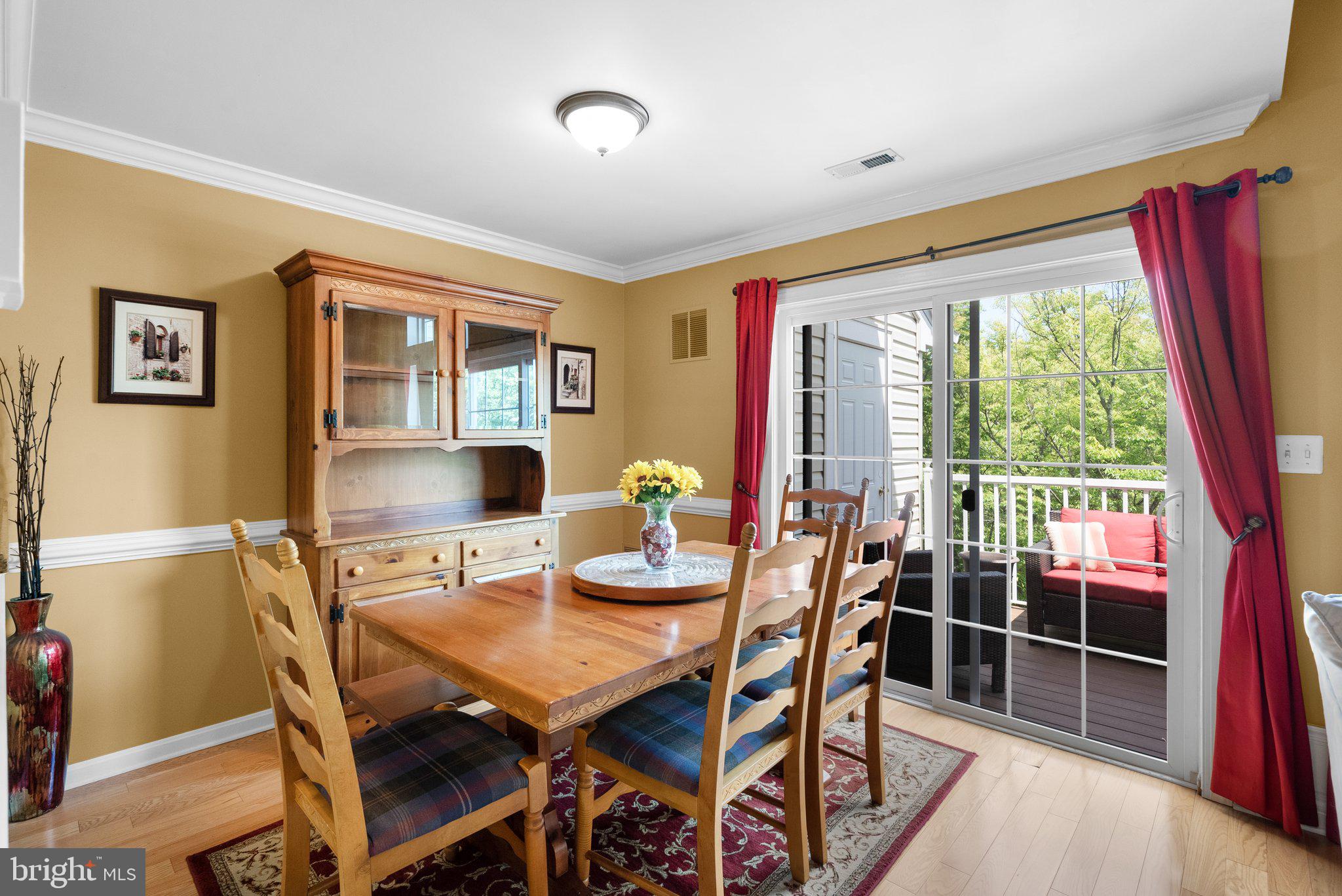 CLOVERLEAF CENTER - Residential