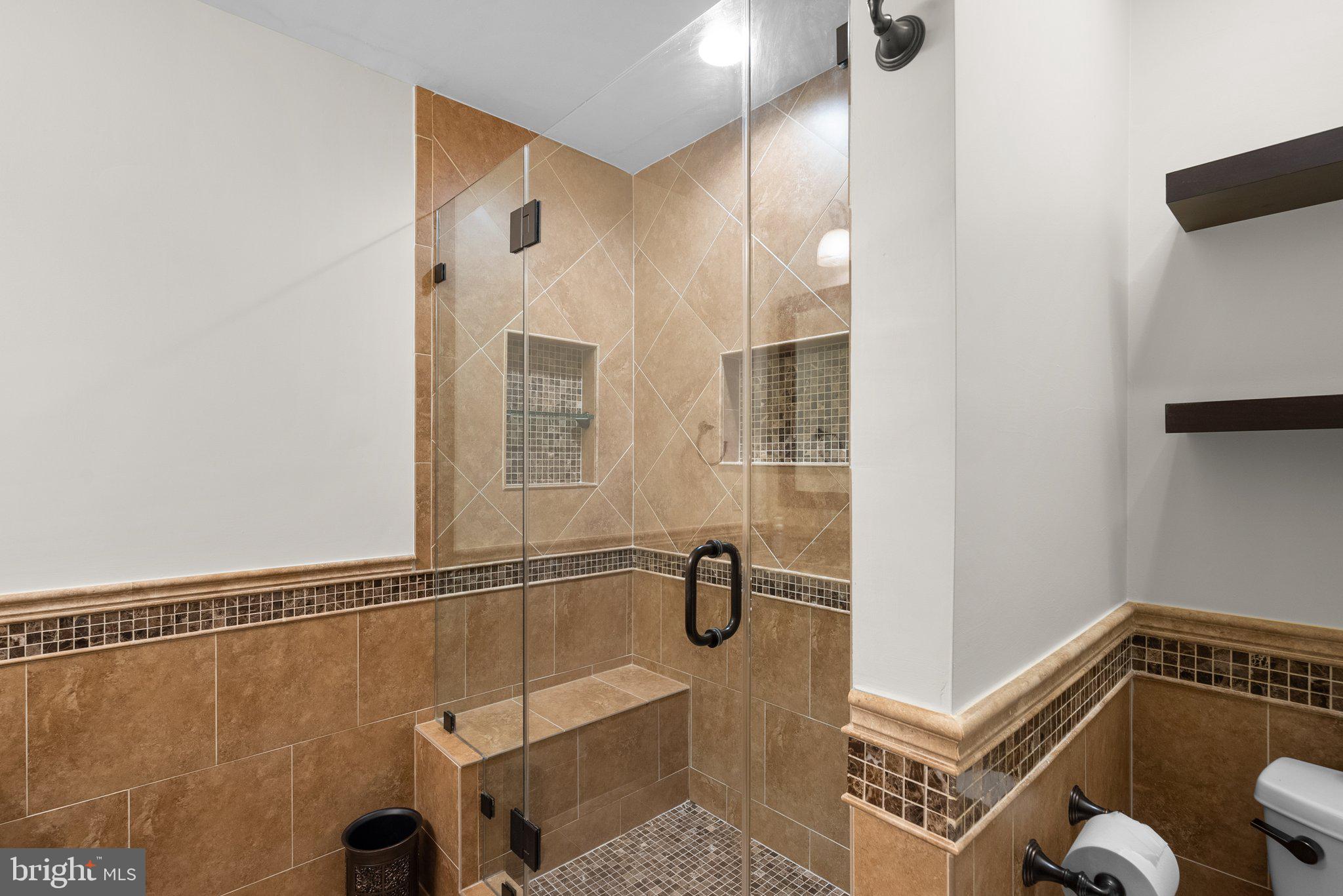 CLOVERLEAF CENTER - Residential