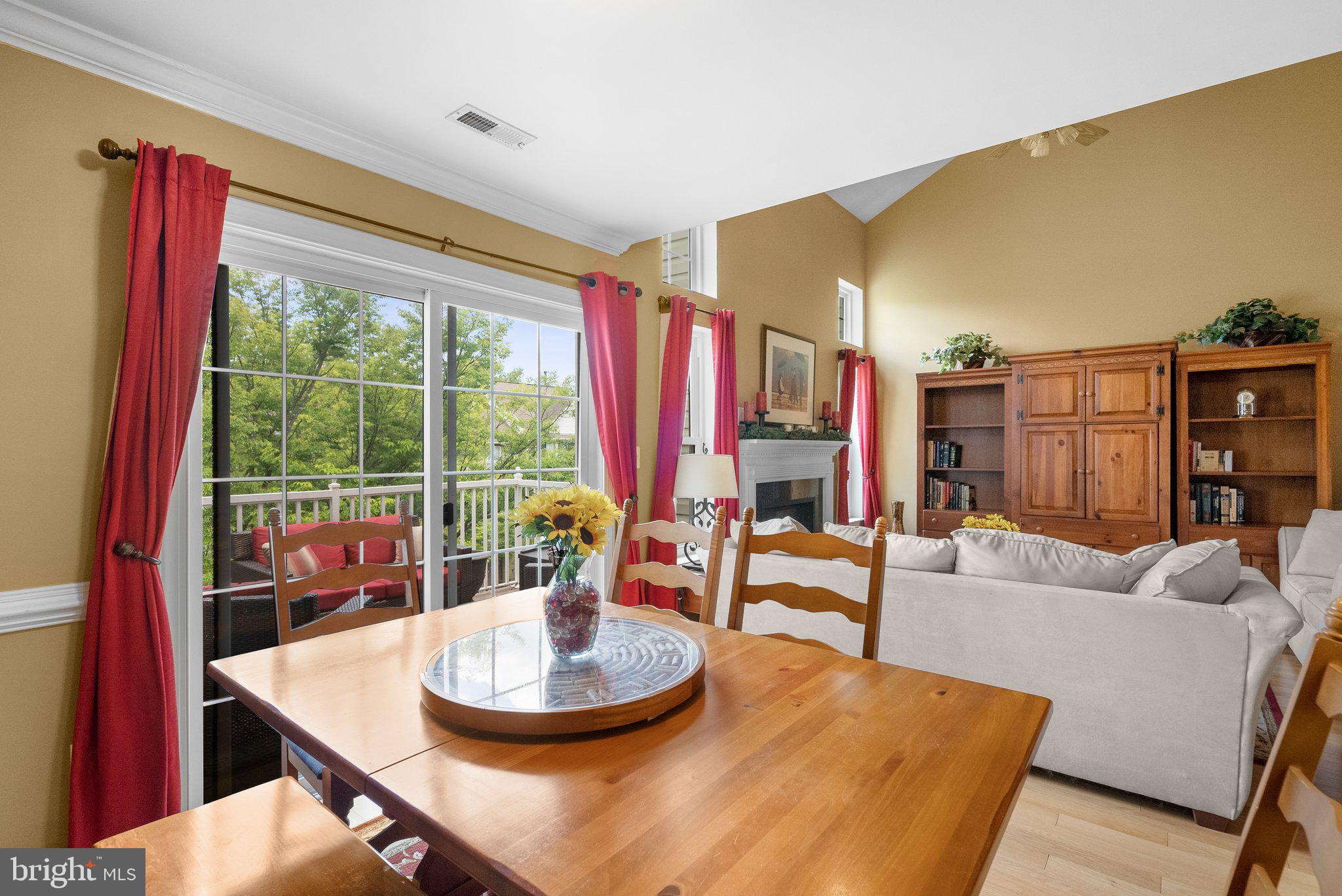 CLOVERLEAF CENTER - Residential