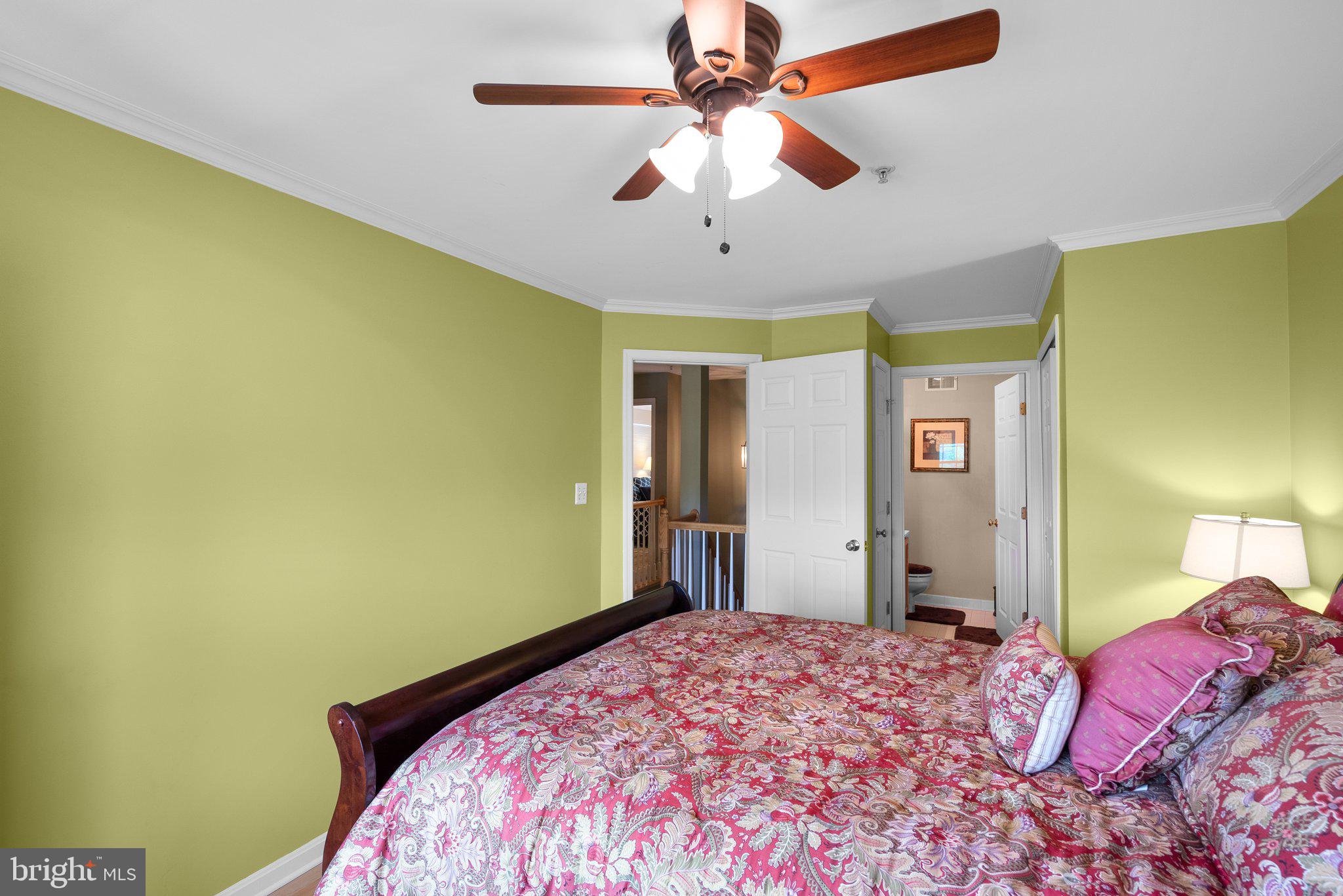 CLOVERLEAF CENTER - Residential