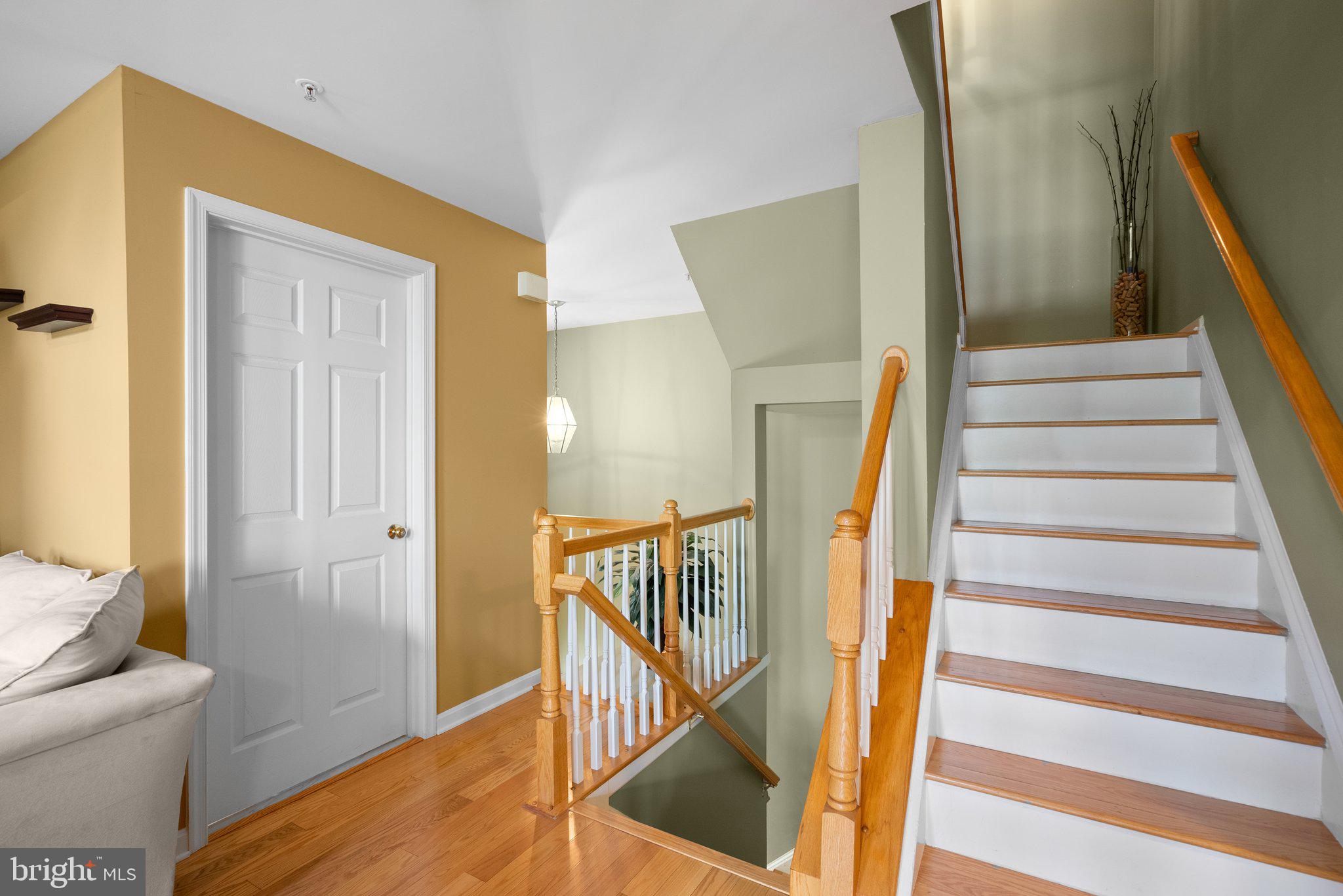 CLOVERLEAF CENTER - Residential