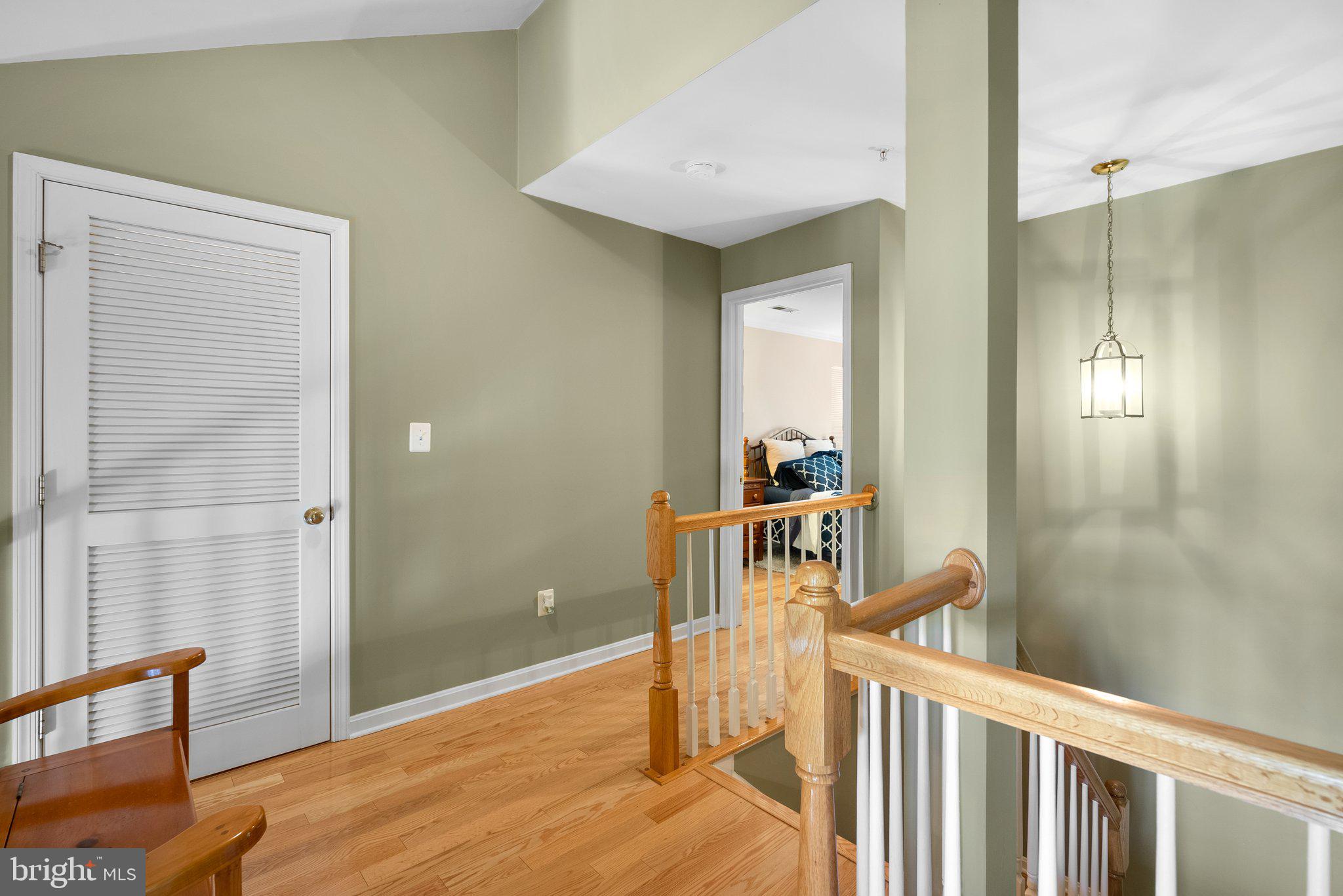 CLOVERLEAF CENTER - Residential