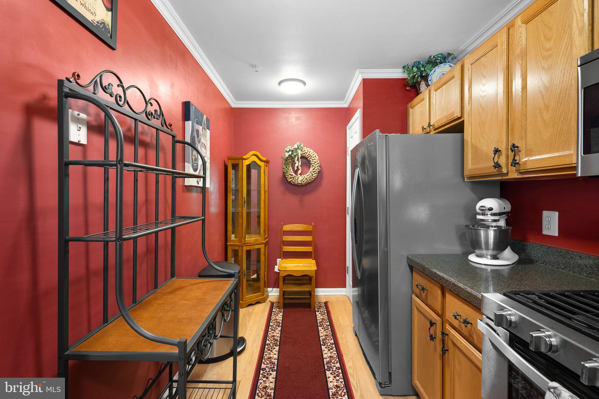 CLOVERLEAF CENTER - Residential