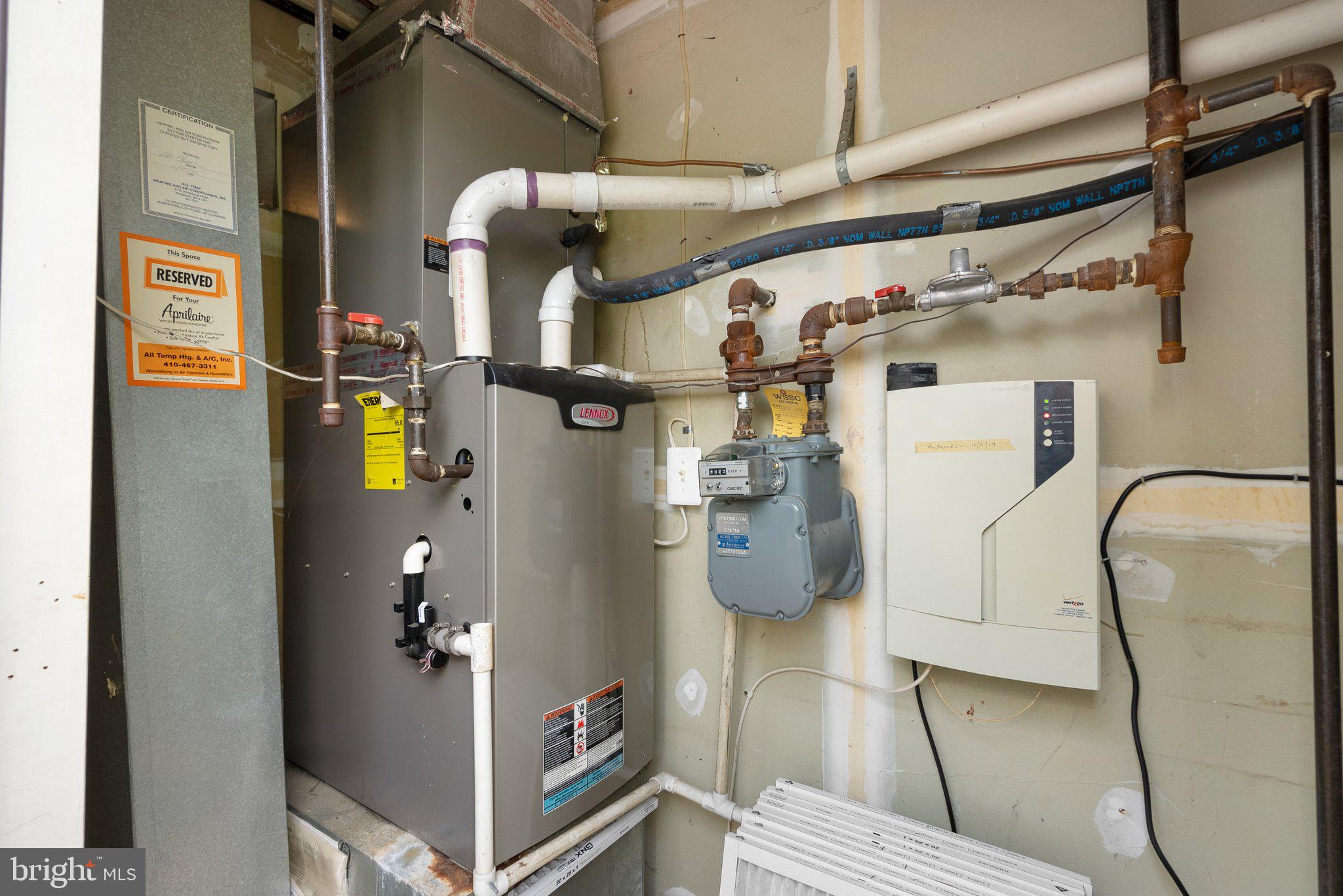 CLOVERLEAF CENTER - Residential