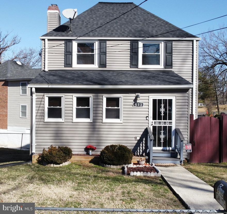 BACK ON THE MARKET!! BUYER GOT COLD FEET!! 

OFFER DEADLINE IS 03/14/2022 BY 6PM 

PRE-INSPECTION IS  UPLOADED.

RENOVATED COLONIAL FOR  A GREAT PRICE. HOME HAS A  NEW ROOF, SIDING AND NEW WINDOWS. THE KITCHEN AND BATHROOMS HAVE BEEN REDONE. PLUS A NICE SIZE DECK ON THE BACK OF THE HOUSE JUST IN TIME FOR THOSE SUMMER COOKOUTS