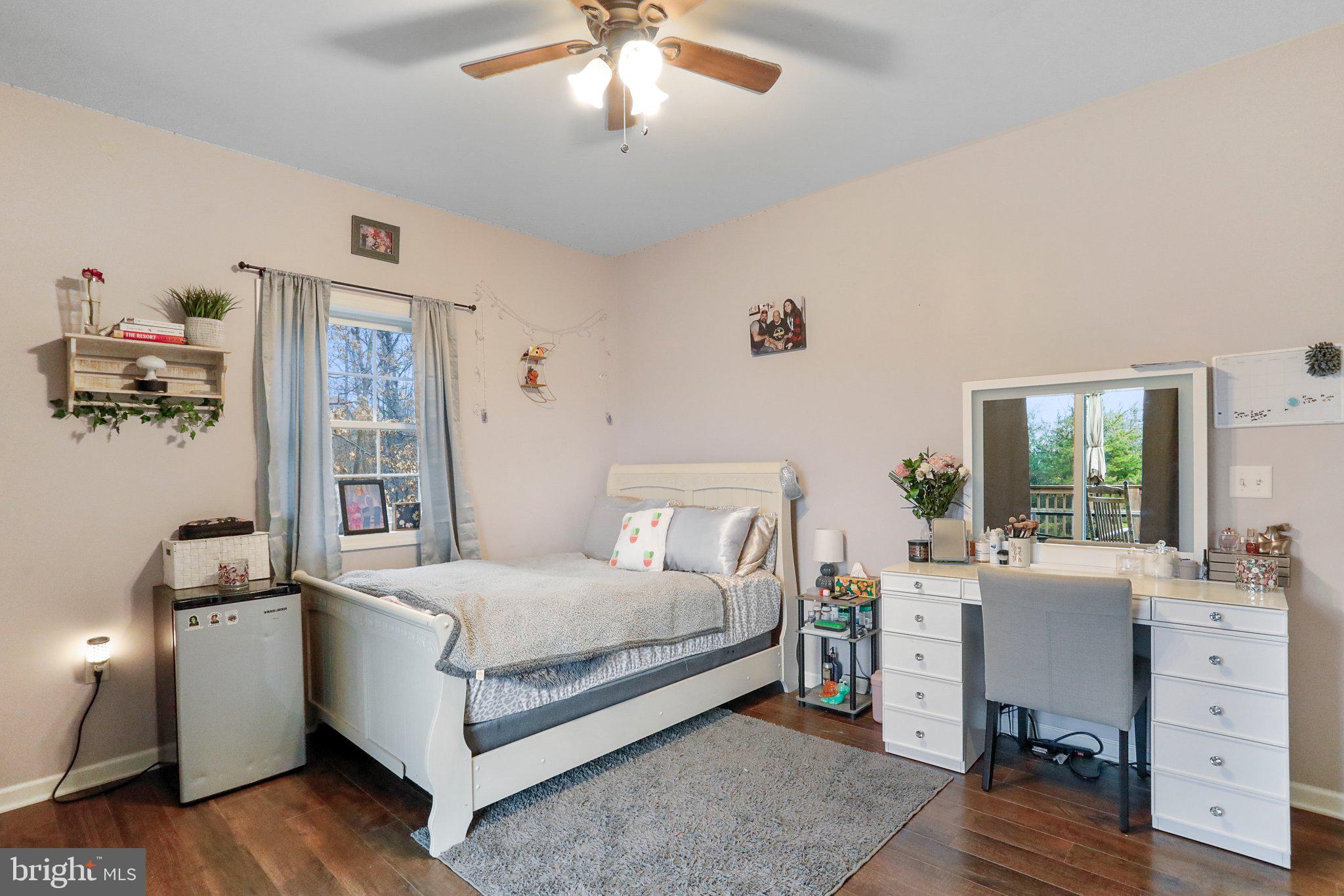 OAKPOINTE - Residential