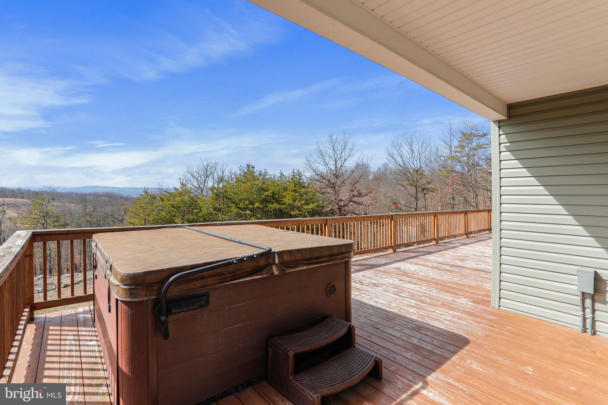 OAKPOINTE - Residential