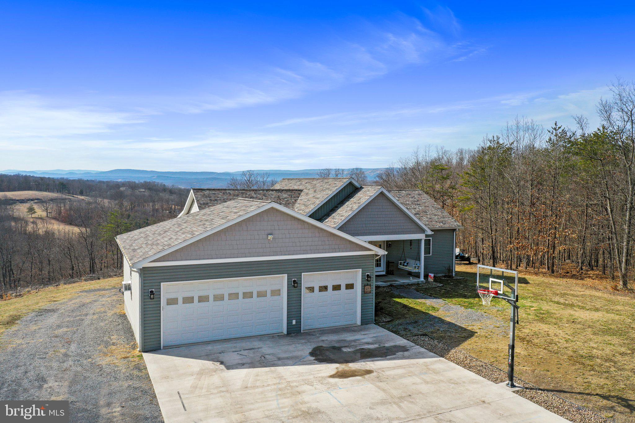 OAKPOINTE - Residential