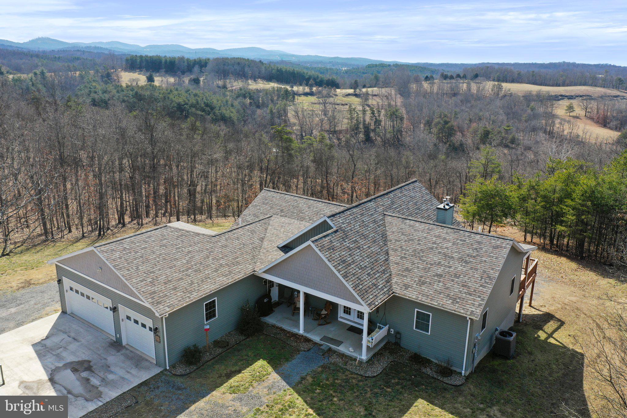 OAKPOINTE - Residential