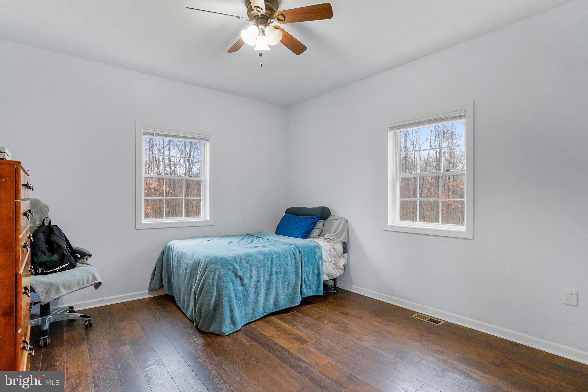 OAKPOINTE - Residential