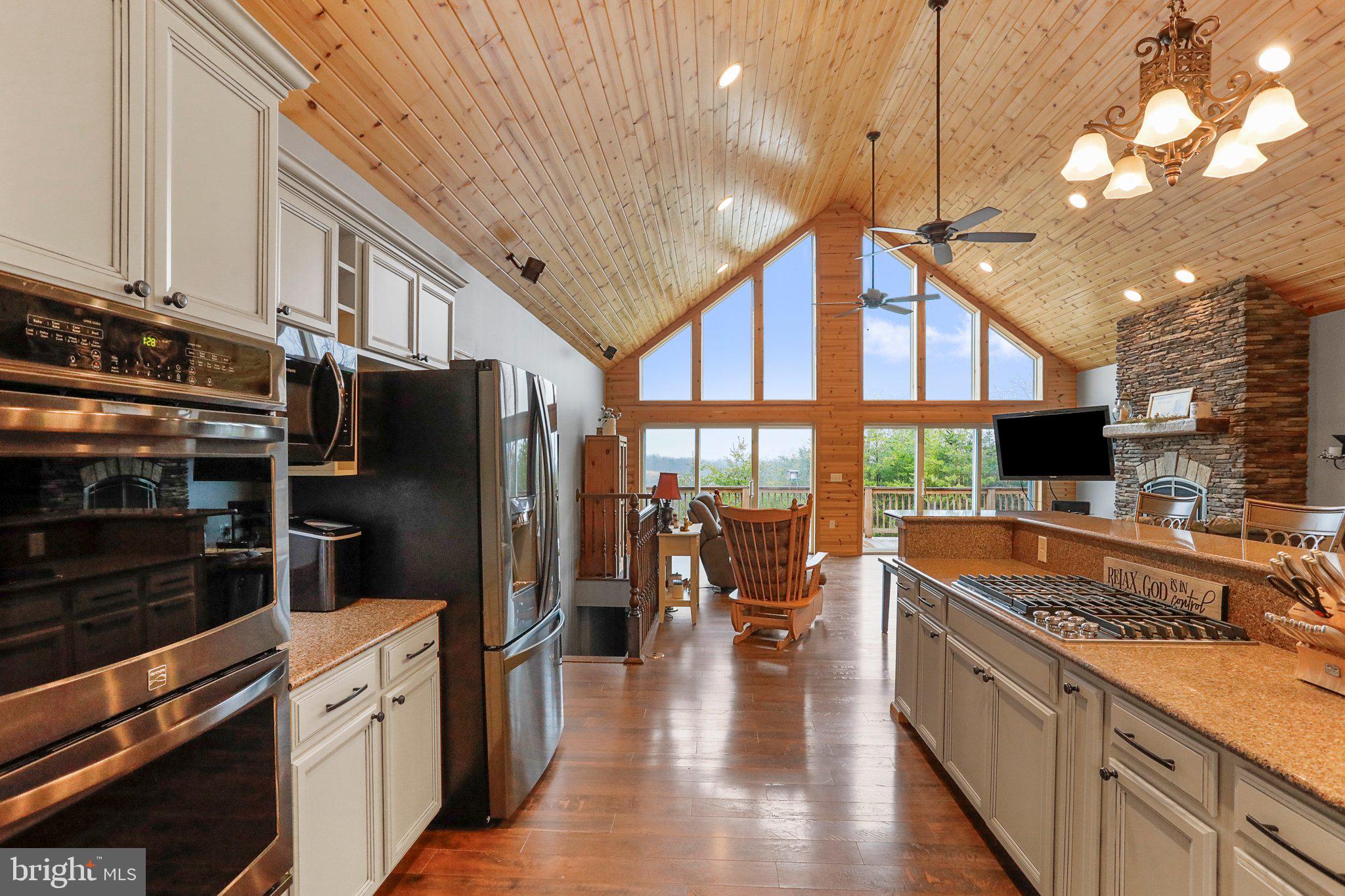 OAKPOINTE - Residential