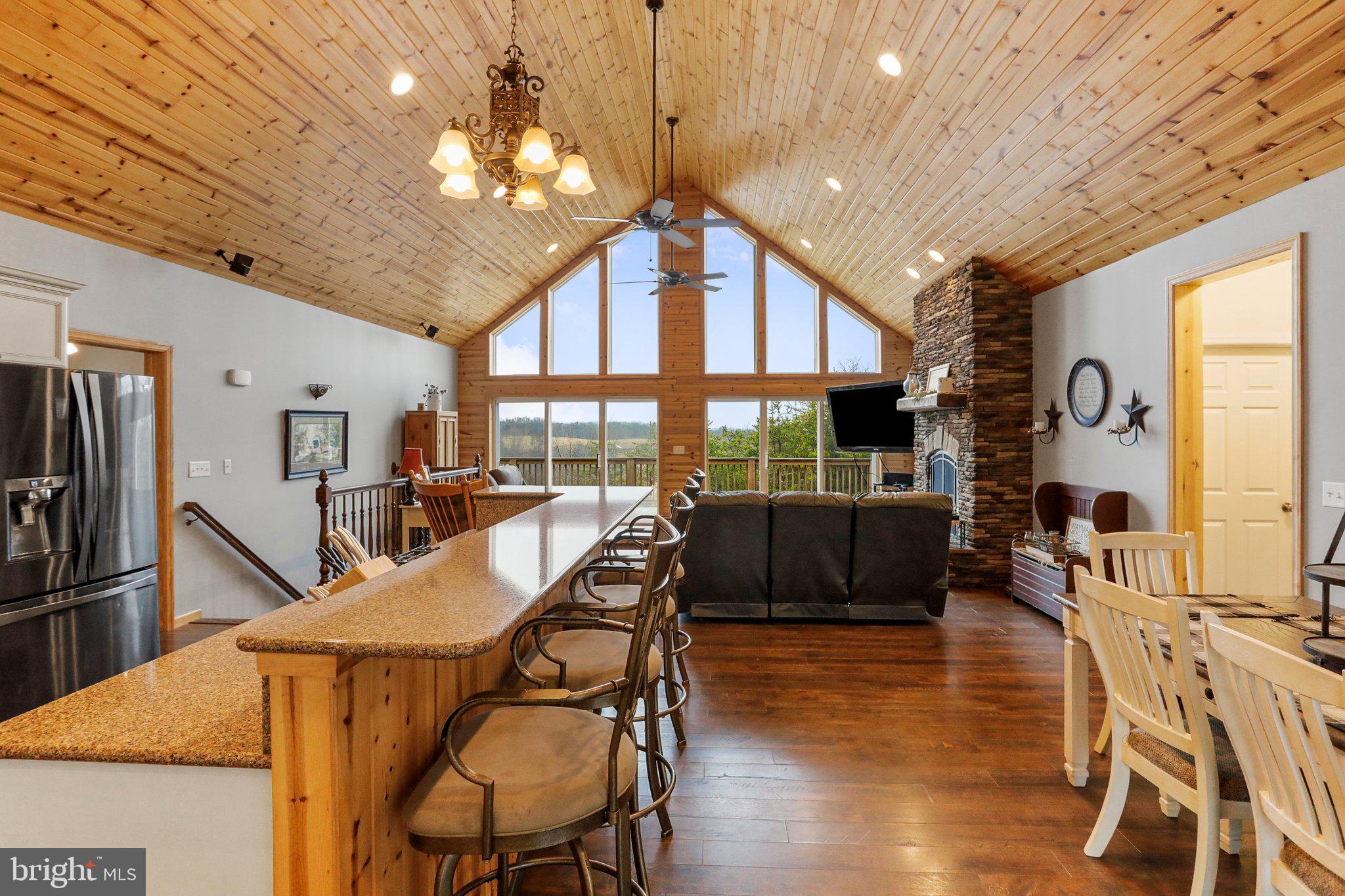 OAKPOINTE - Residential