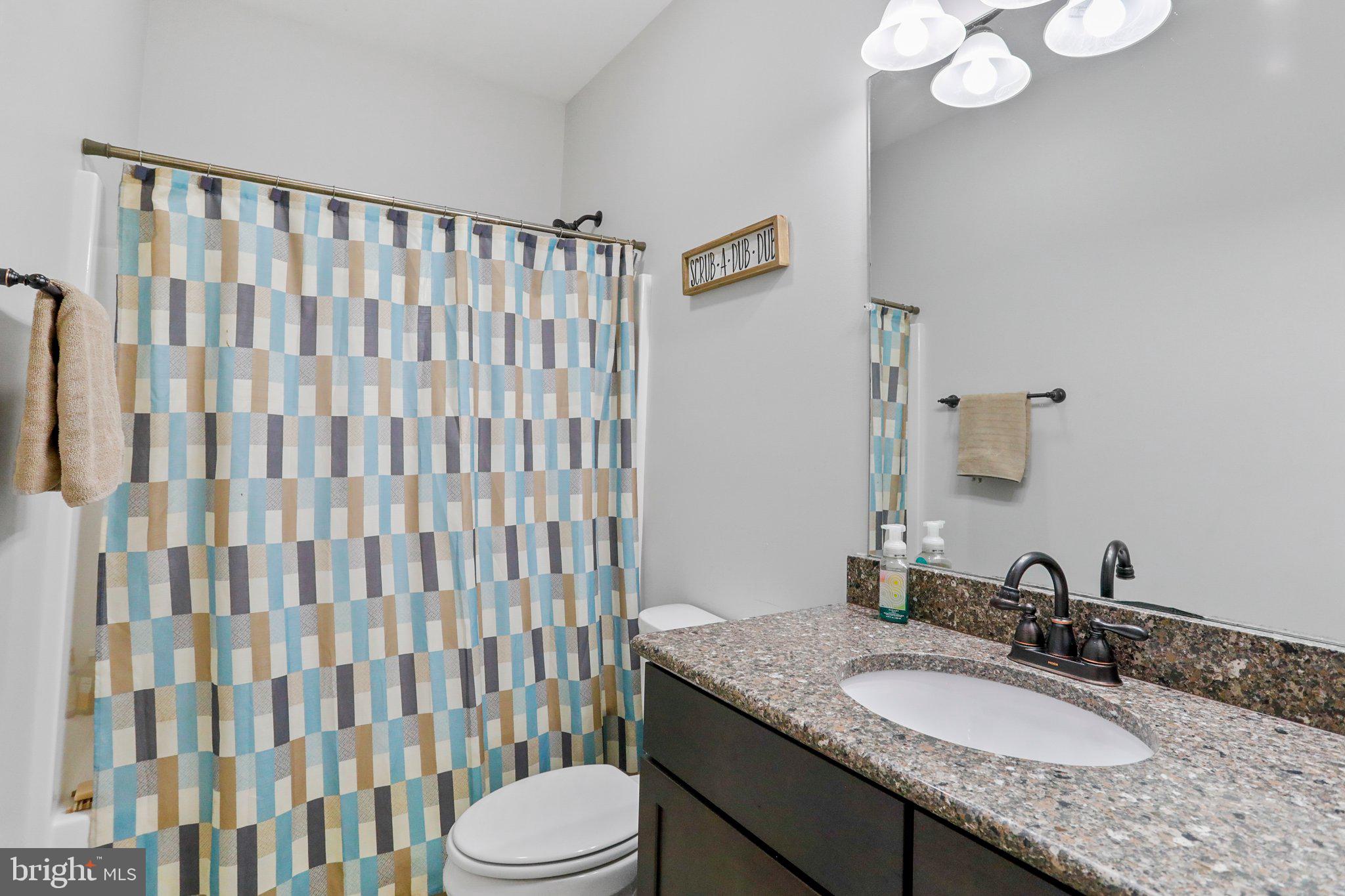 OAKPOINTE - Residential