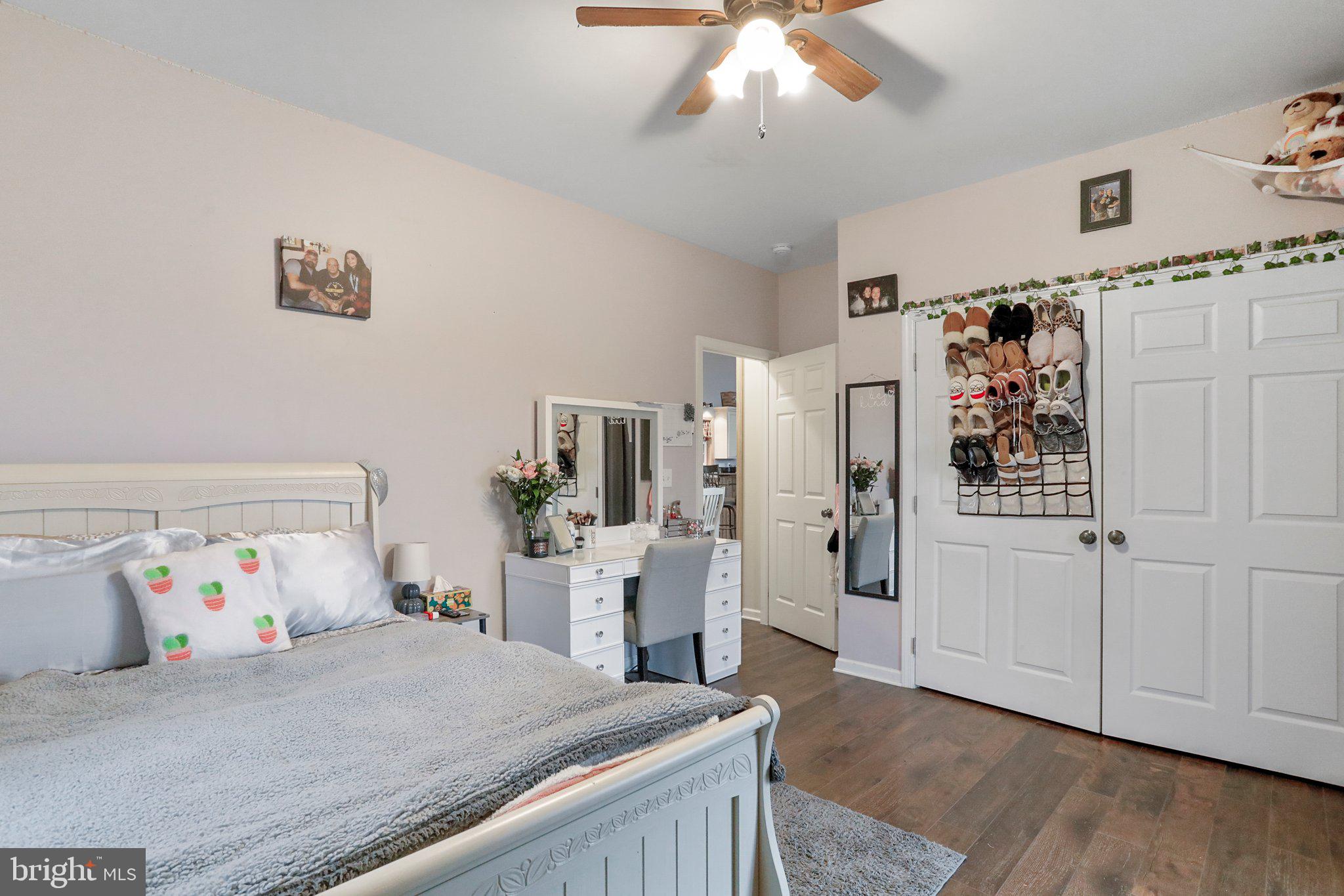 OAKPOINTE - Residential