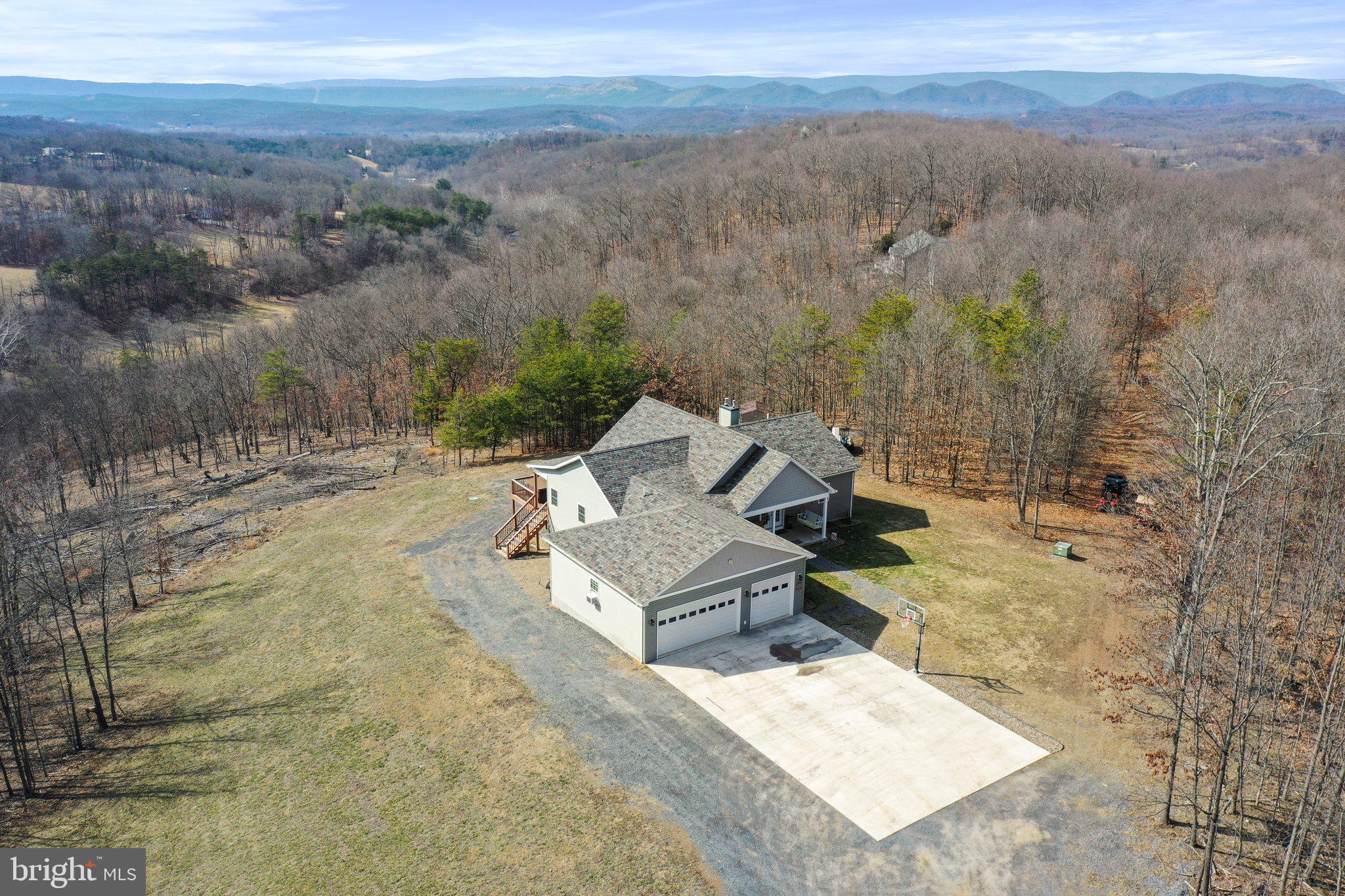 OAKPOINTE - Residential