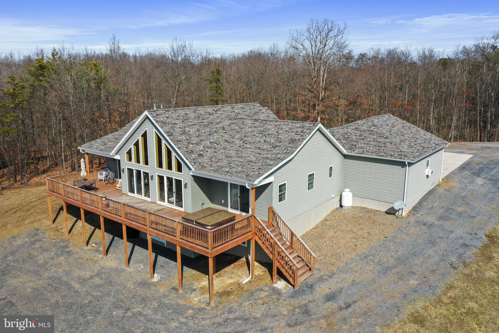 OAKPOINTE - Residential