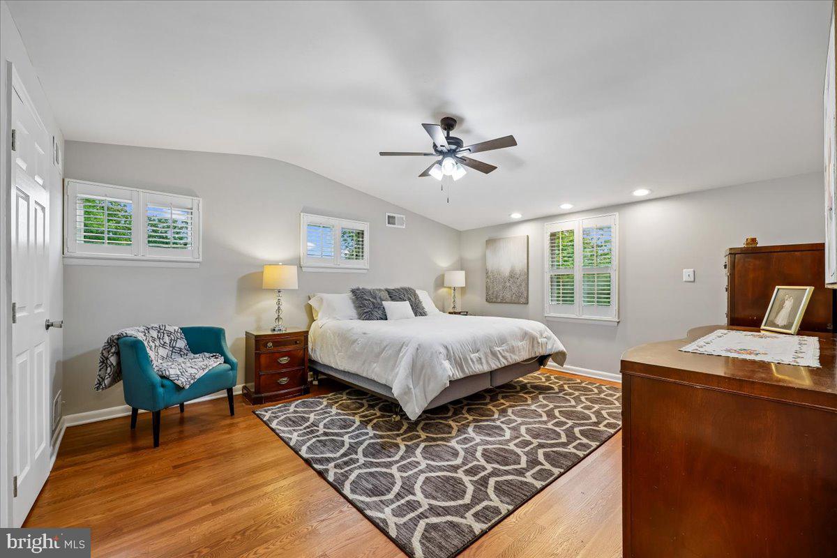 KEMP MILL ESTATES - Residential