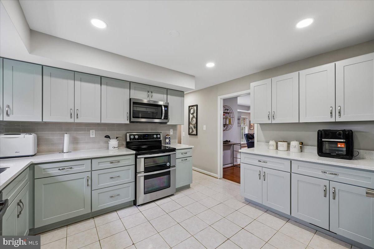 KEMP MILL ESTATES - Residential