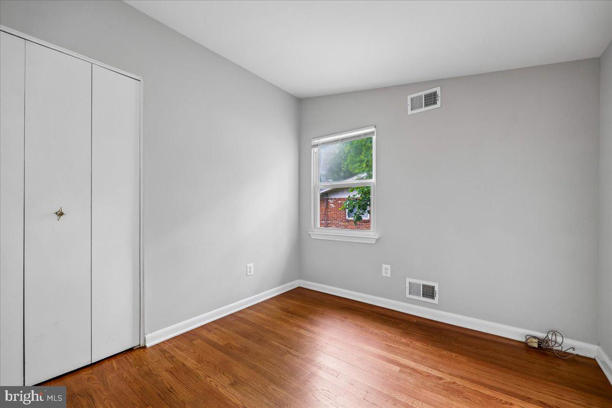 KEMP MILL ESTATES - Residential