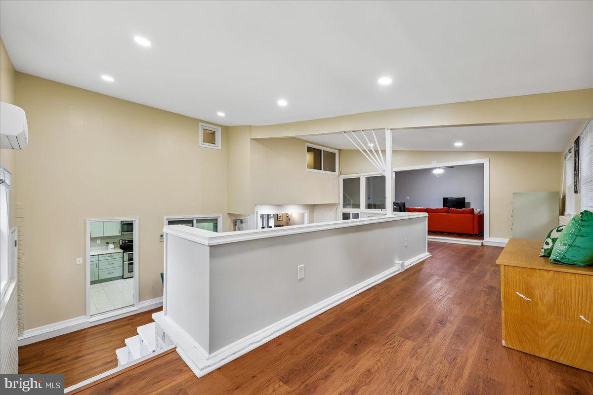 KEMP MILL ESTATES - Residential