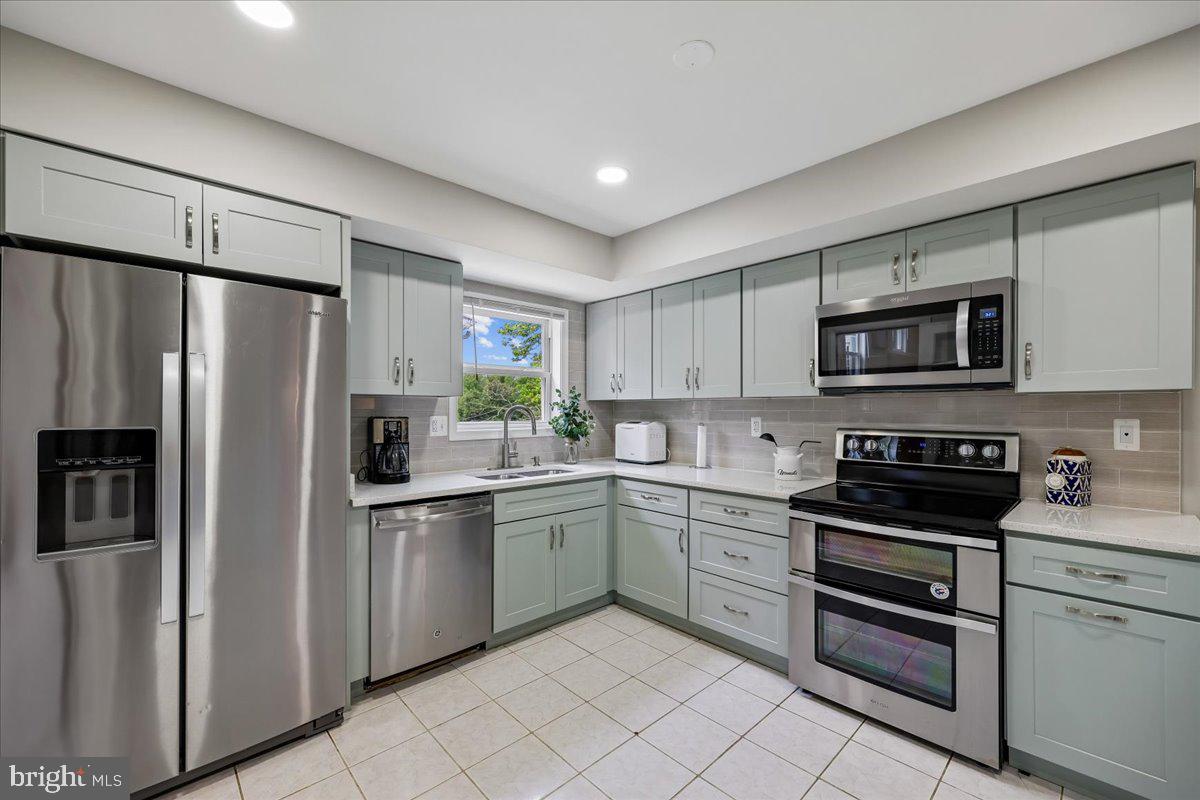 KEMP MILL ESTATES - Residential