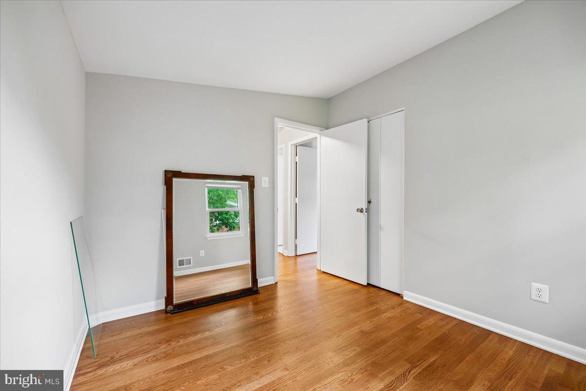KEMP MILL ESTATES - Residential
