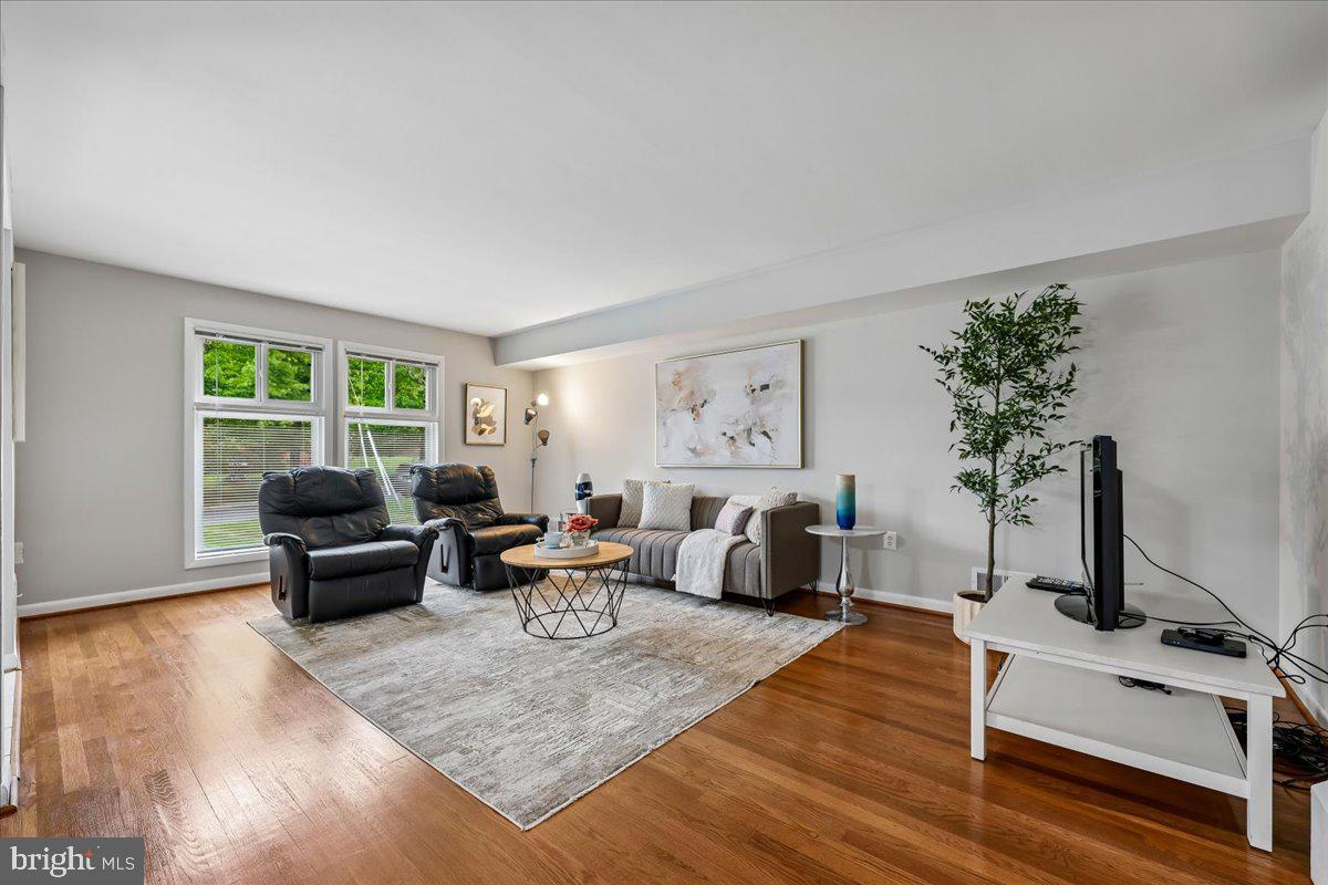 KEMP MILL ESTATES - Residential