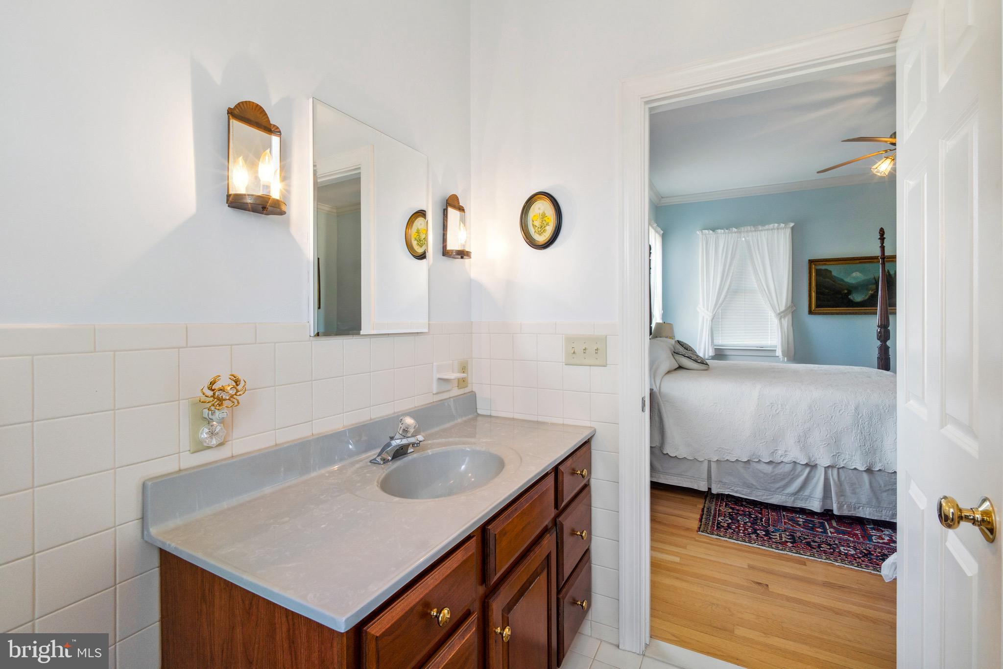 PINEY NECK - Residential