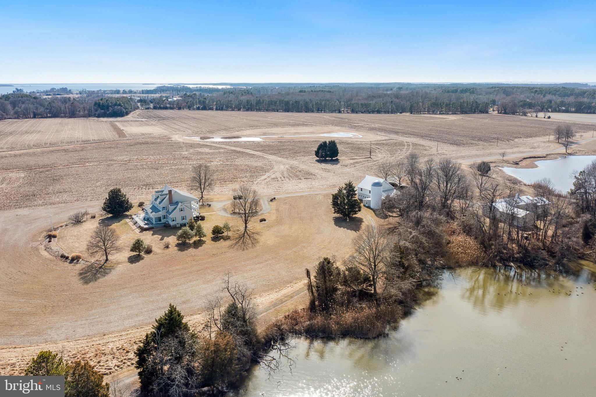 PINEY NECK - Residential