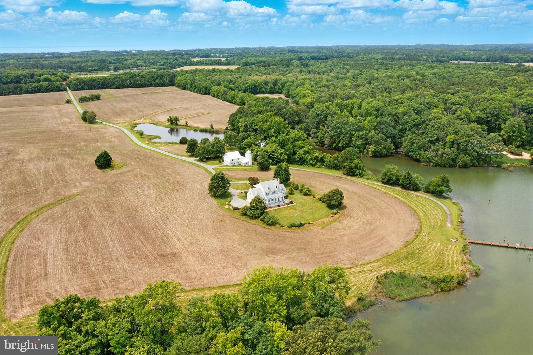 PINEY NECK - Residential