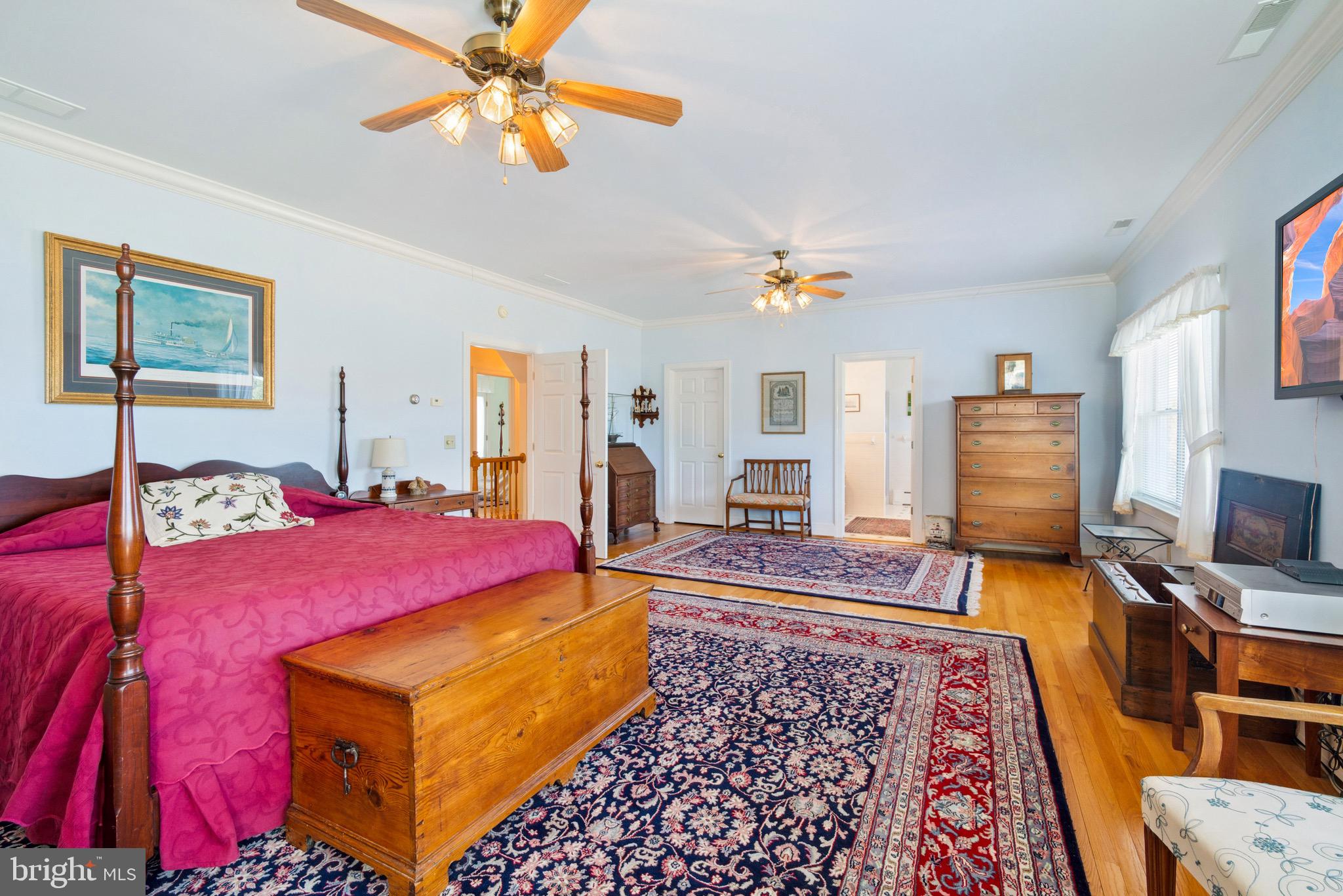 PINEY NECK - Residential