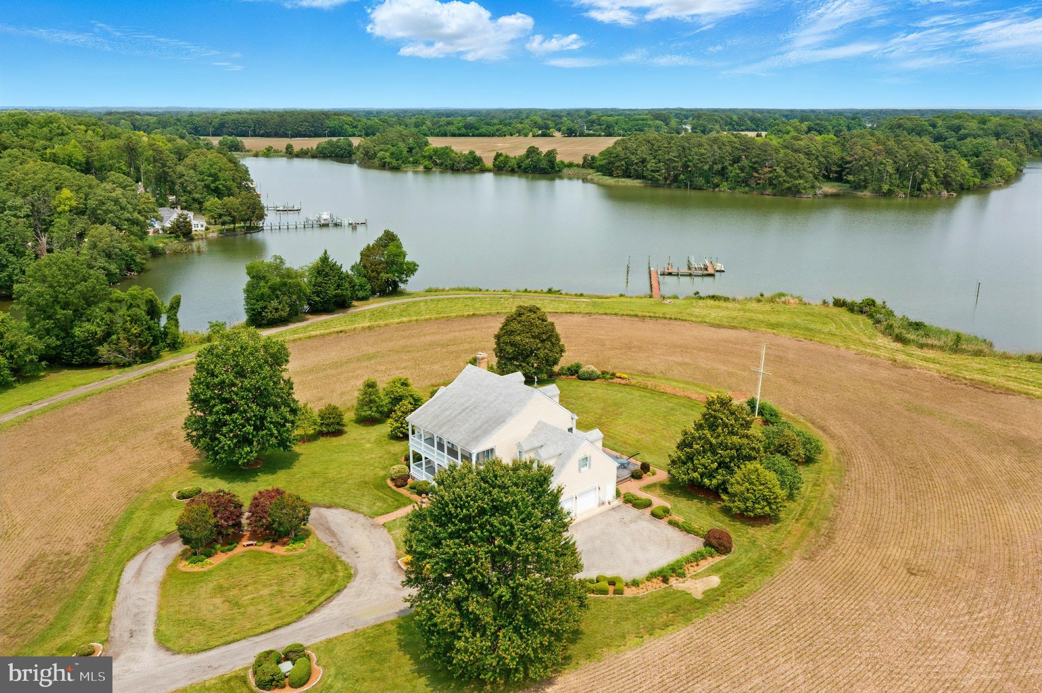 PINEY NECK - Residential