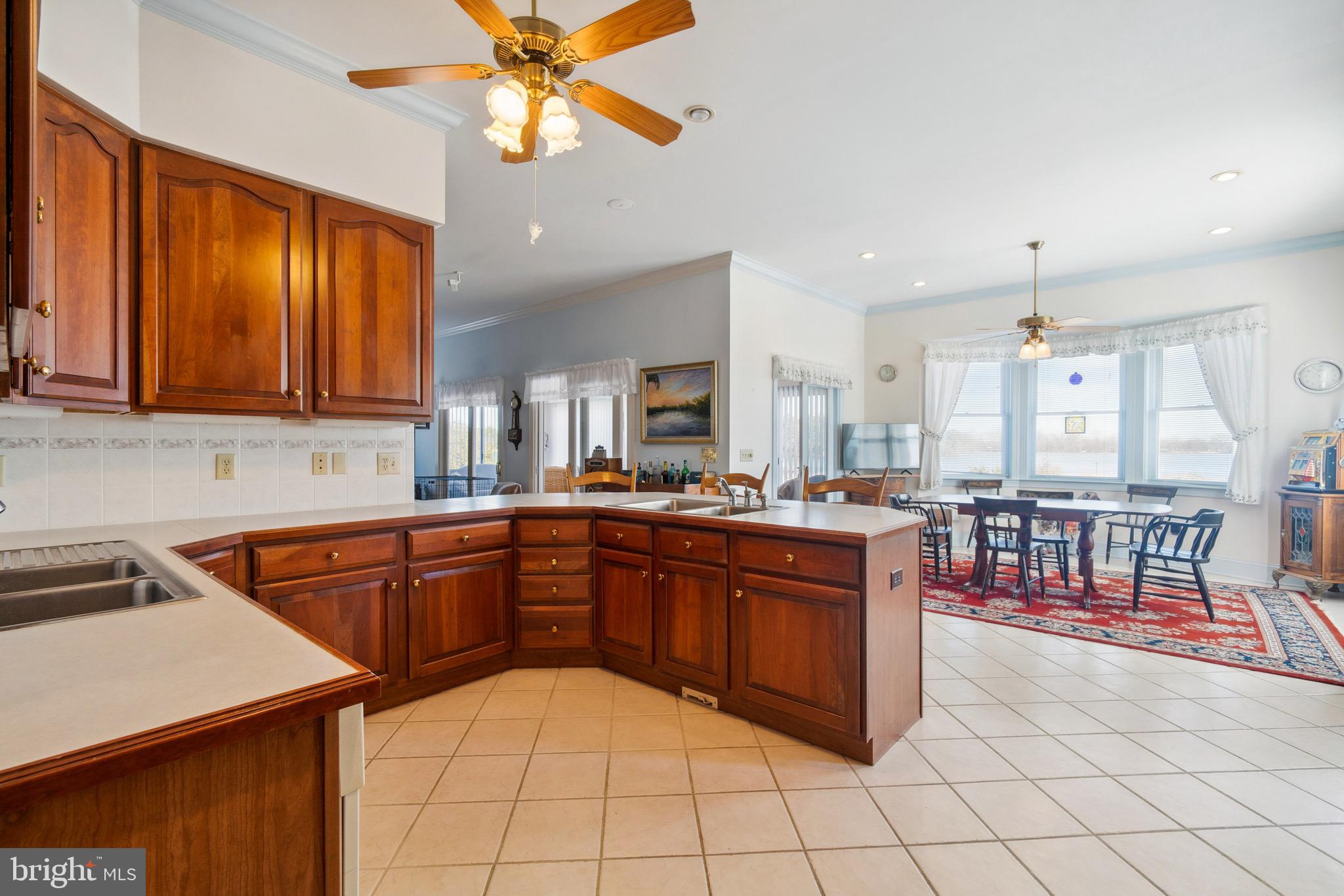 PINEY NECK - Residential