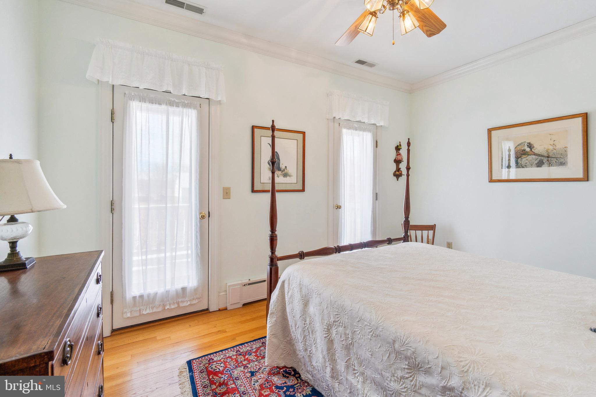 PINEY NECK - Residential