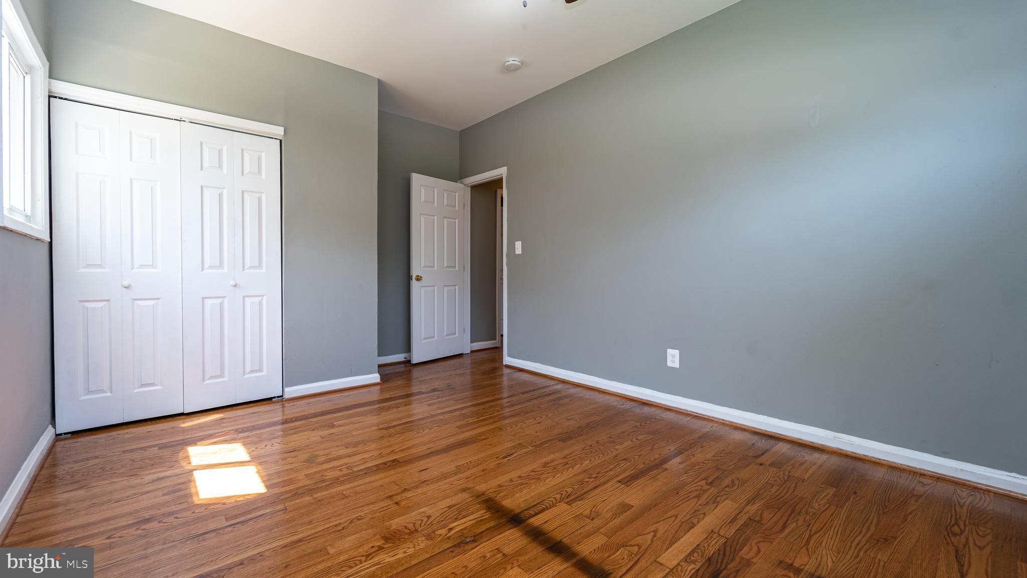 WILLIAMSBURG - Residential