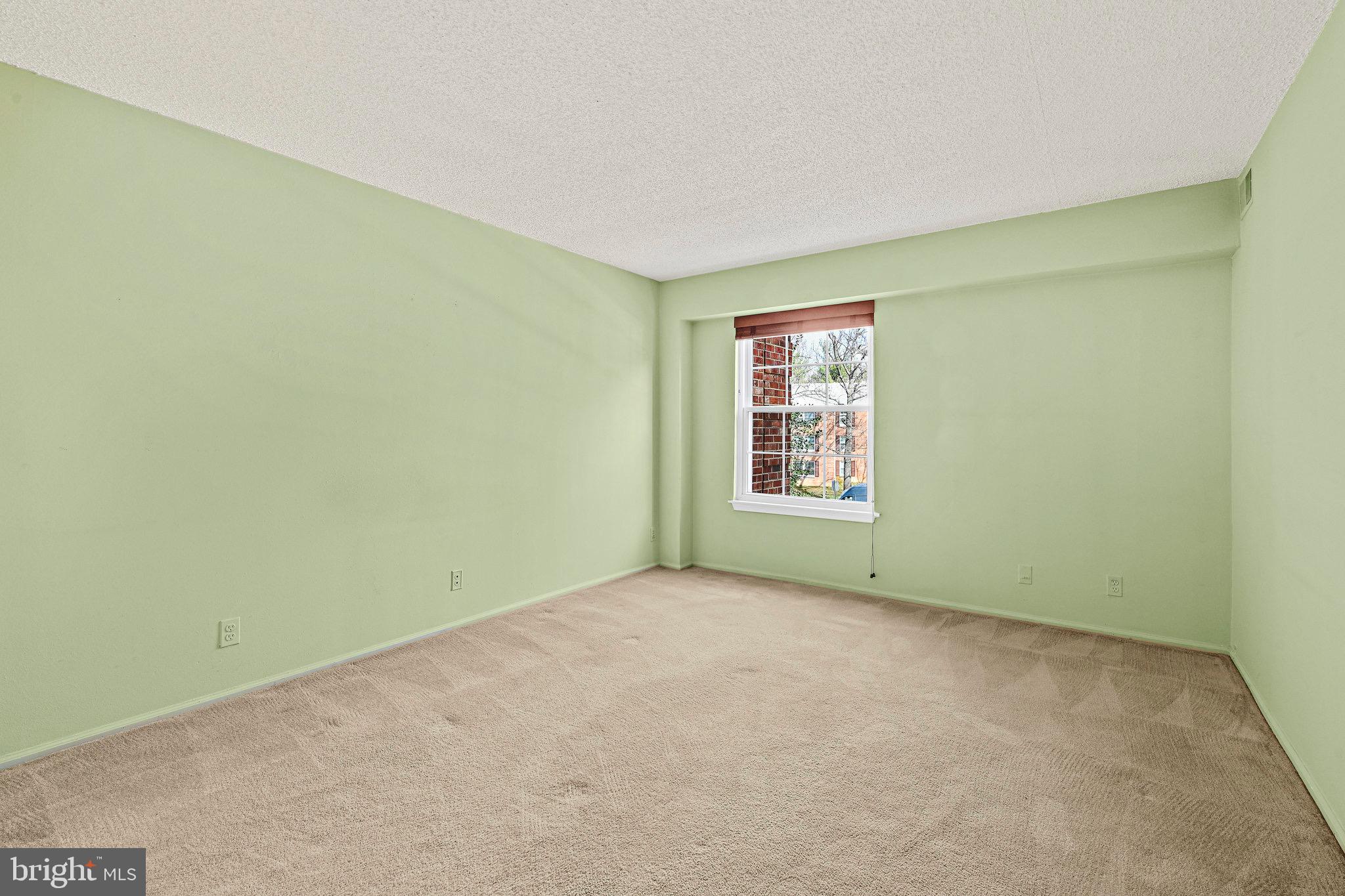 THE COLONIES - Residential