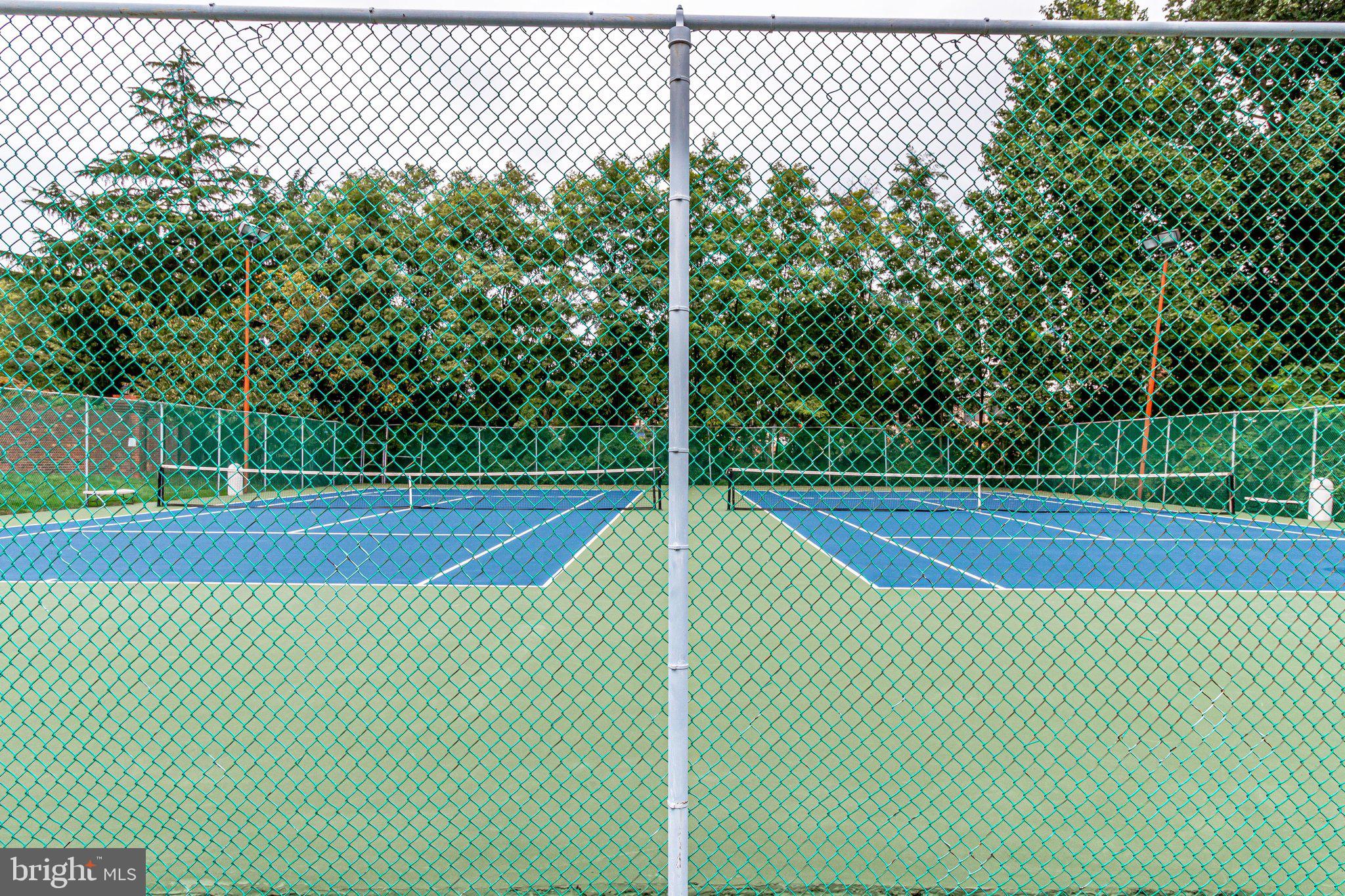 THE COLONIES - Residential