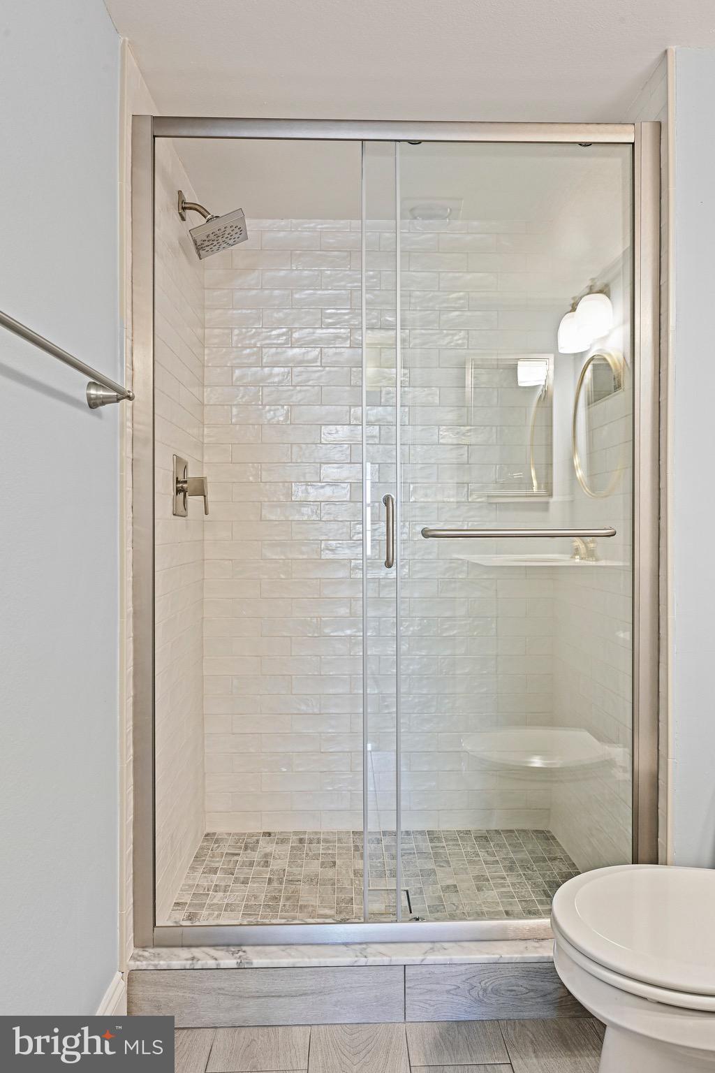 THE COLONIES - Residential