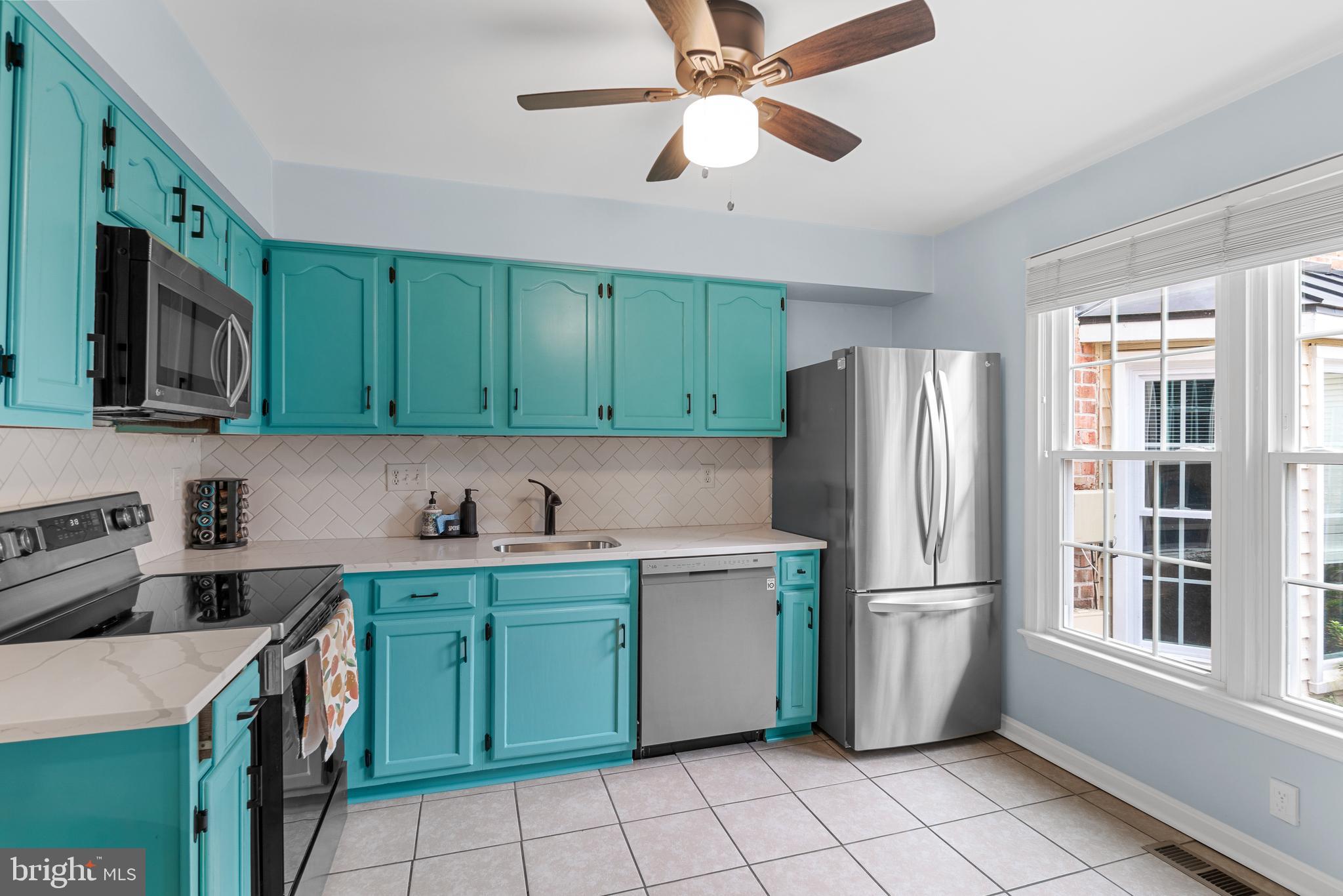 1006 WINDRUSH LANE 21