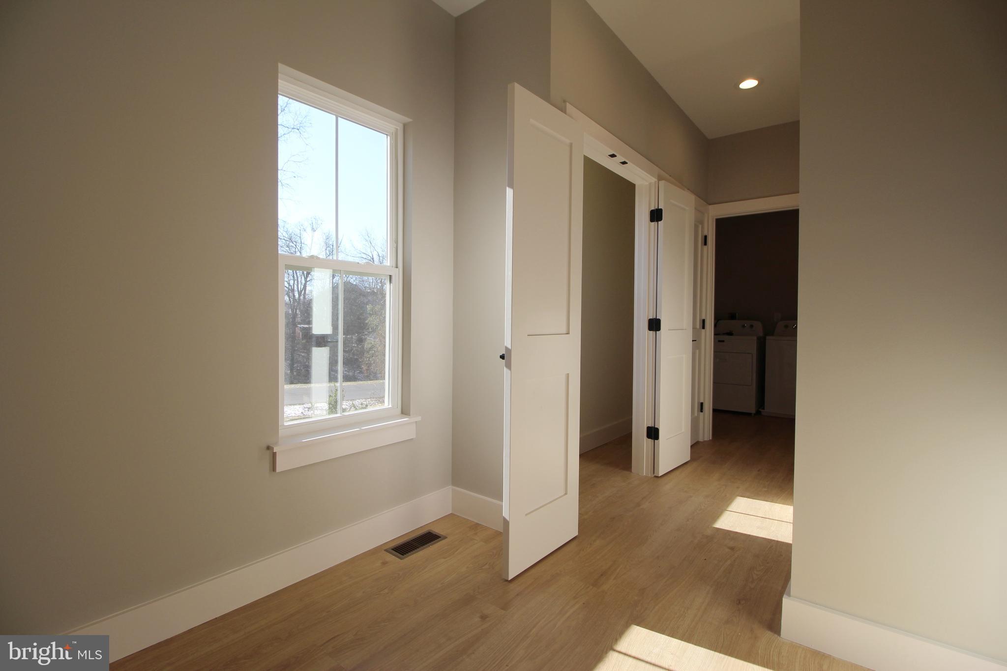 VALLEY MILL ESTATES - Residential Lease