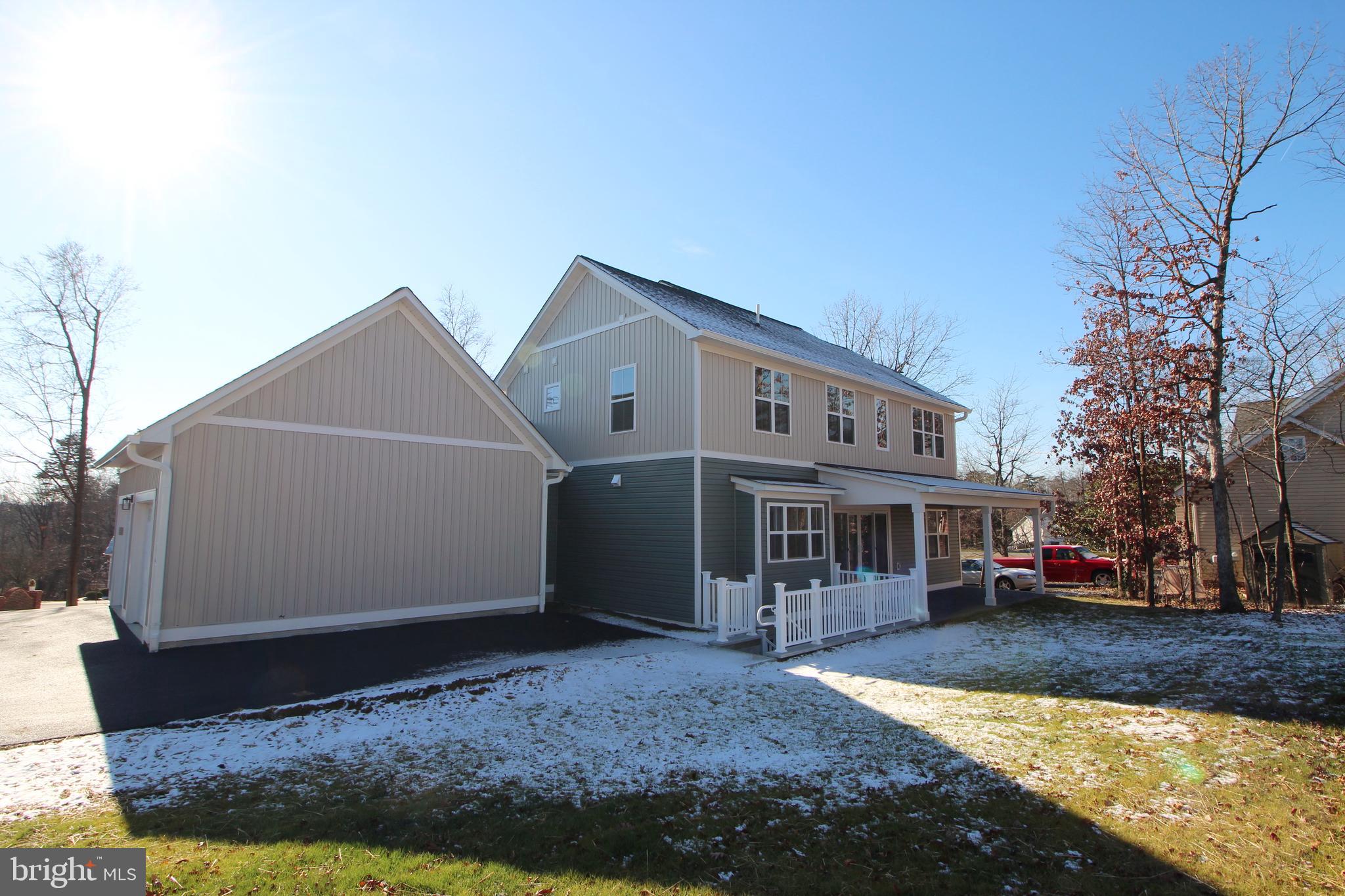 VALLEY MILL ESTATES - Residential Lease