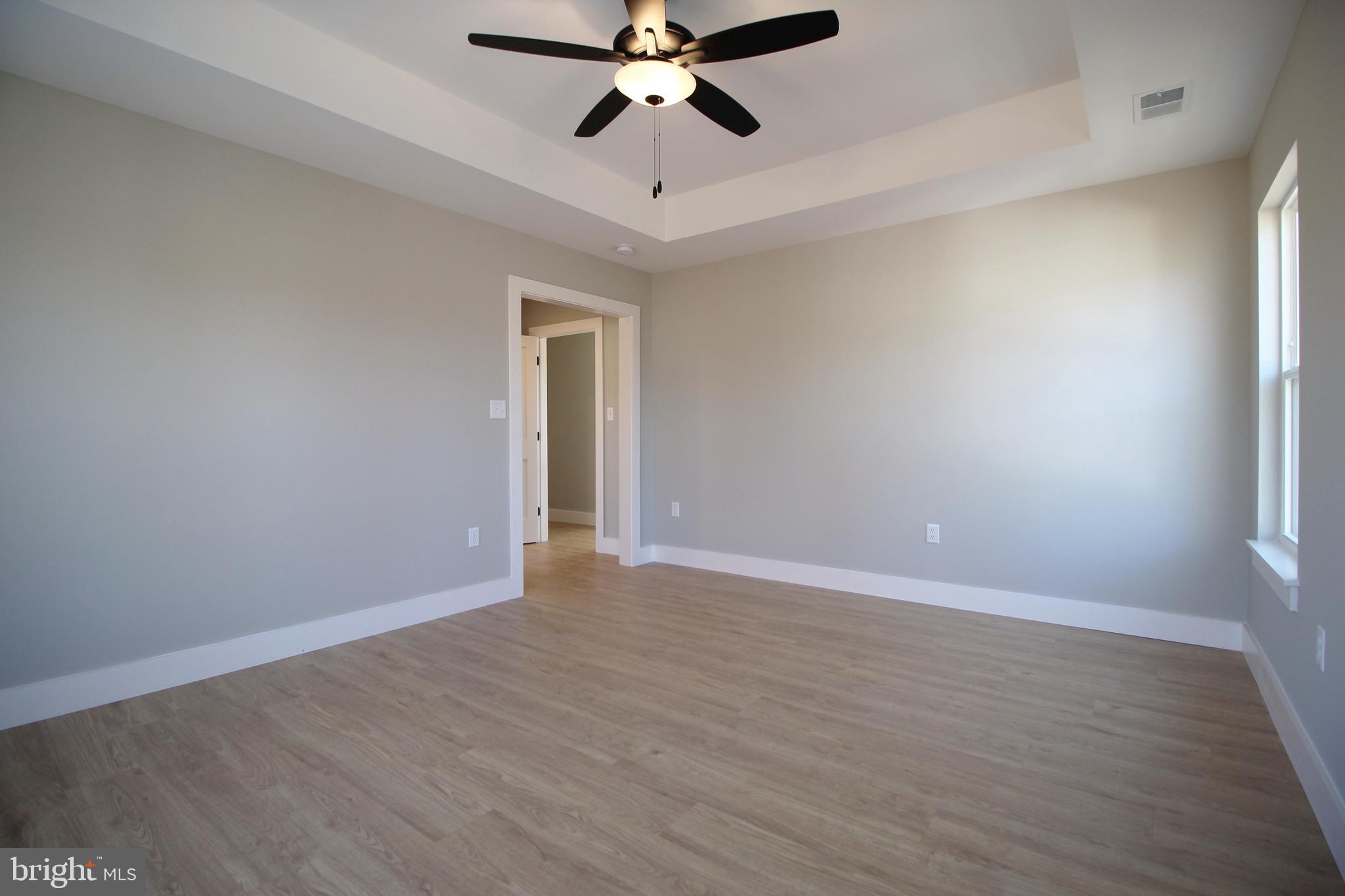 VALLEY MILL ESTATES - Residential Lease