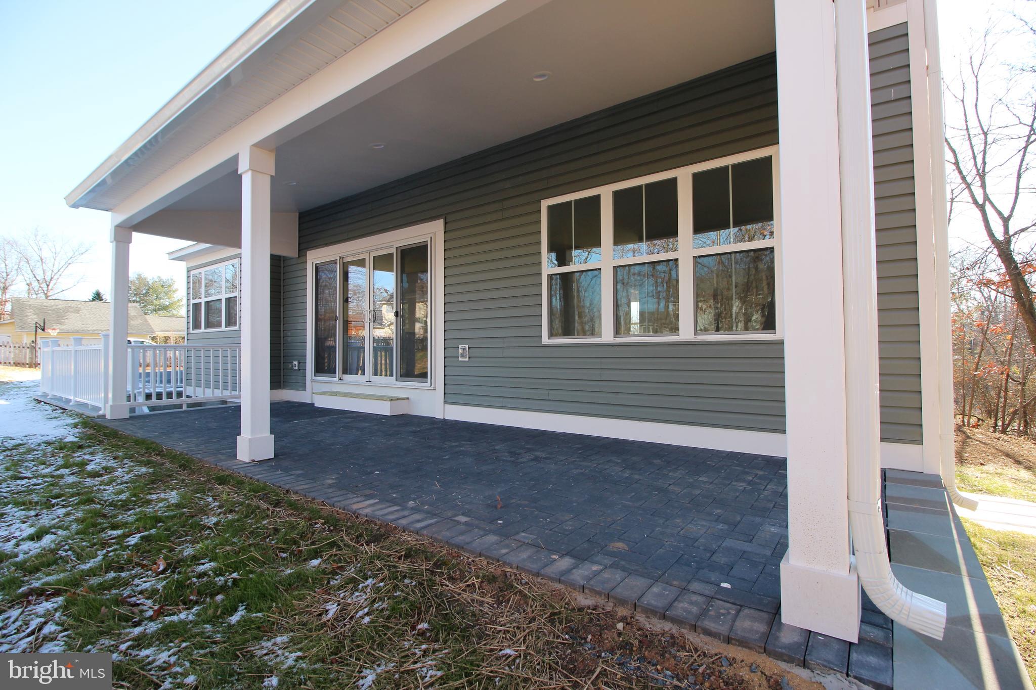 VALLEY MILL ESTATES - Residential Lease