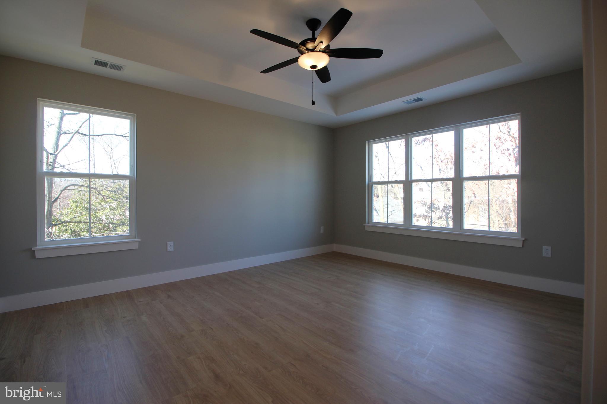 VALLEY MILL ESTATES - Residential Lease