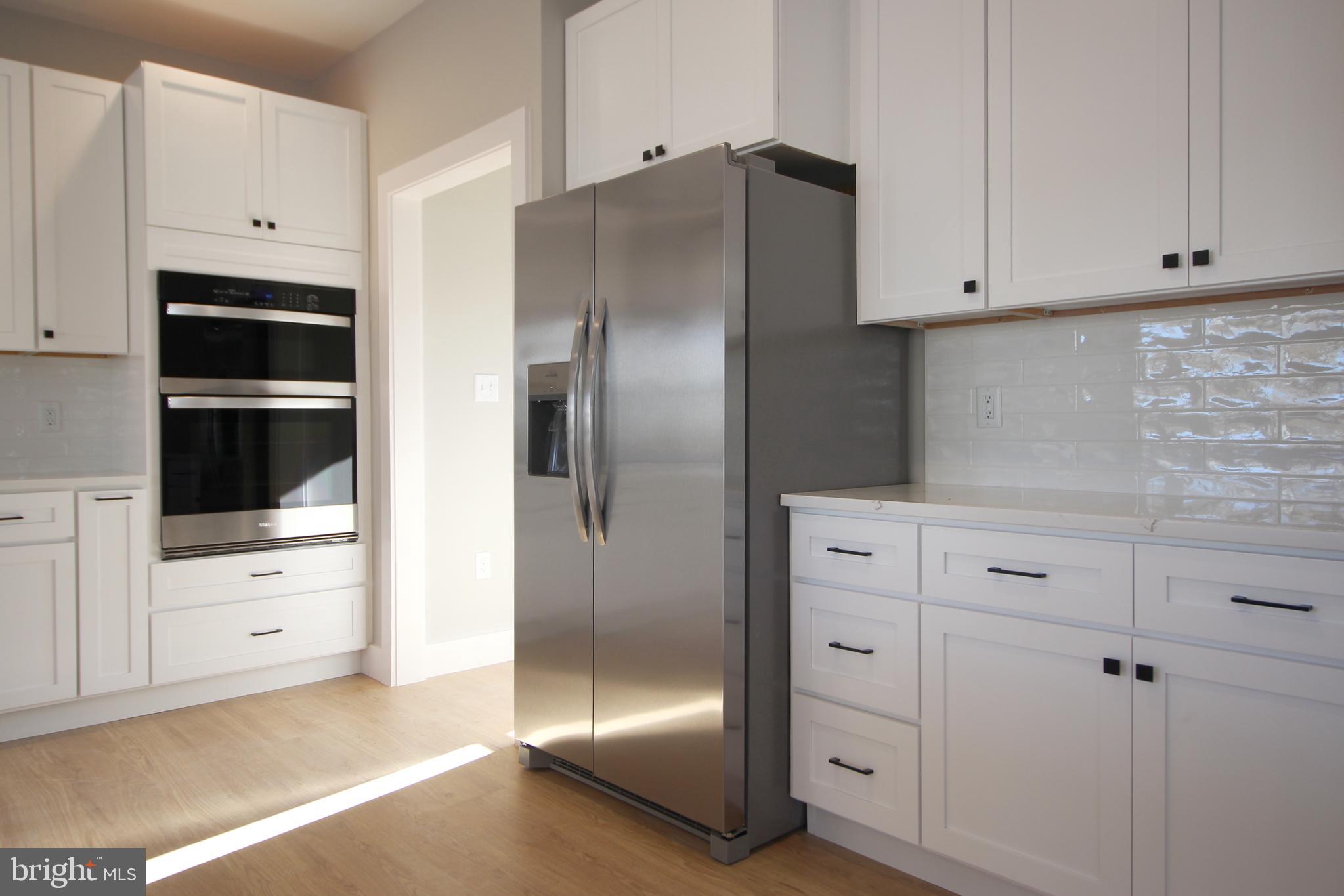 VALLEY MILL ESTATES - Residential Lease