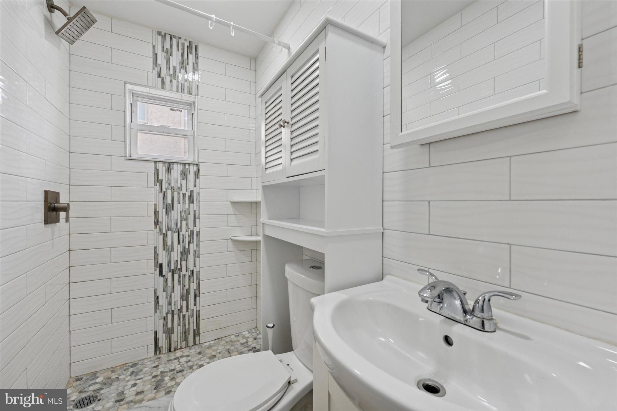 PHILADELPHIA (SOUTHWEST) - Residential Lease