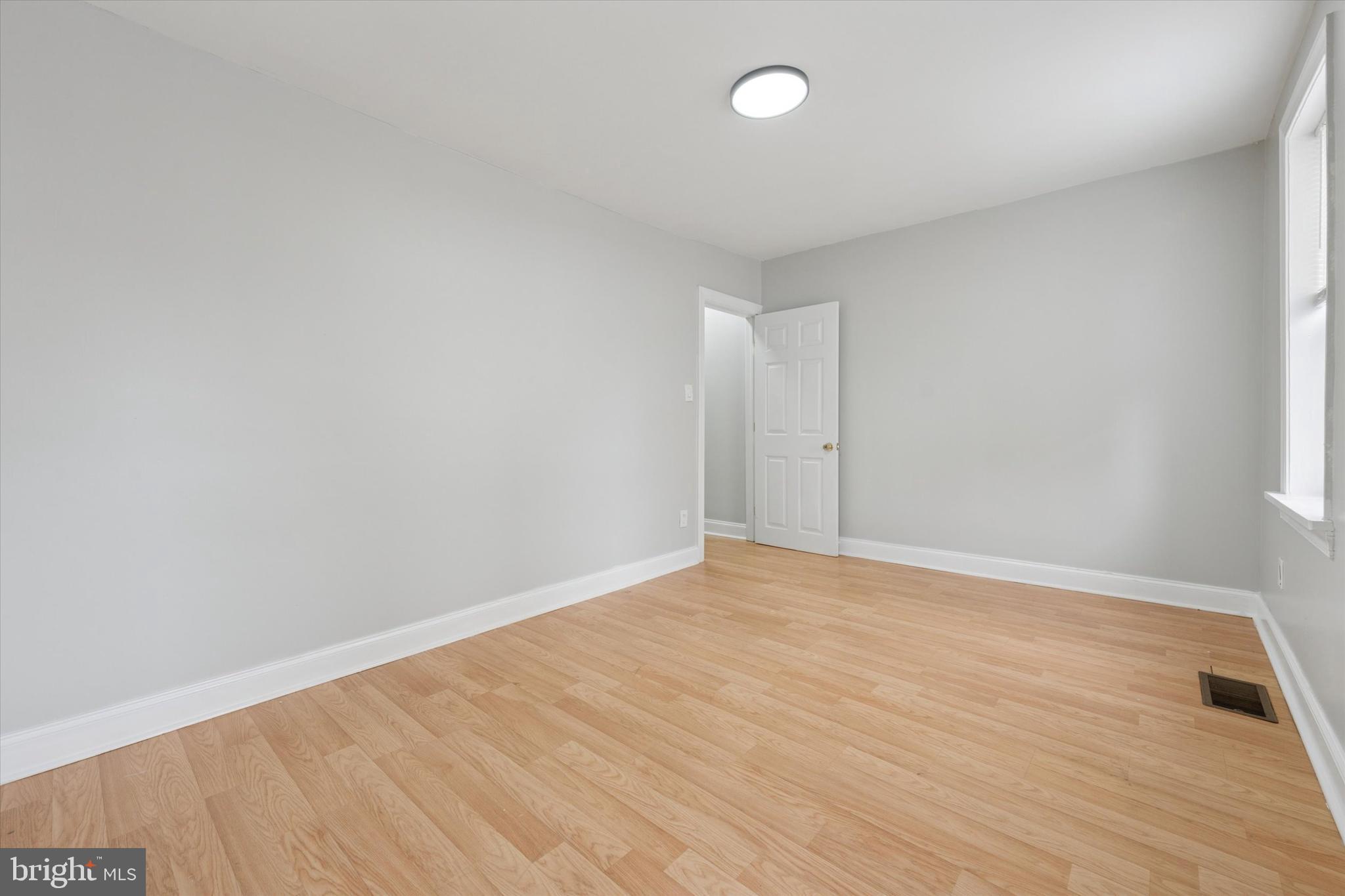 PHILADELPHIA (SOUTHWEST) - Residential Lease