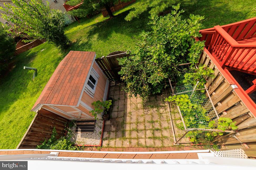 WILLOWS OF POTOMAC - Residential