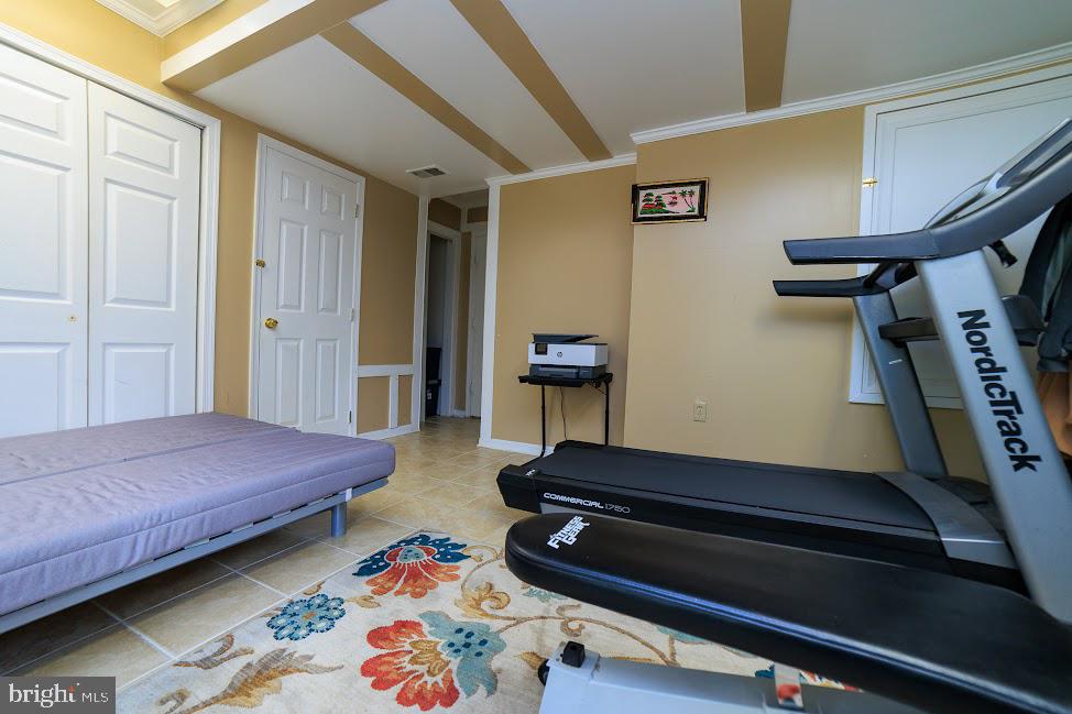 WILLOWS OF POTOMAC - Residential