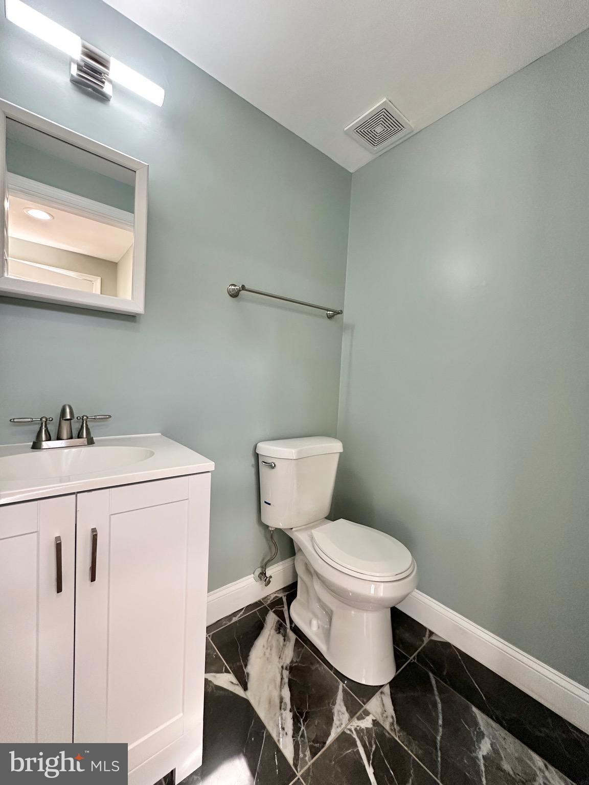 RESTON - Residential Lease